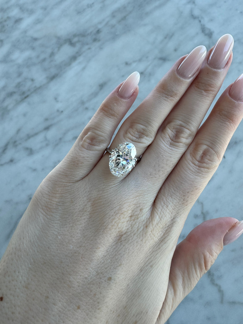 Oval | 9.05ct F VS1 | 1.44 ratio | IGI Certified 659465738 | OV905