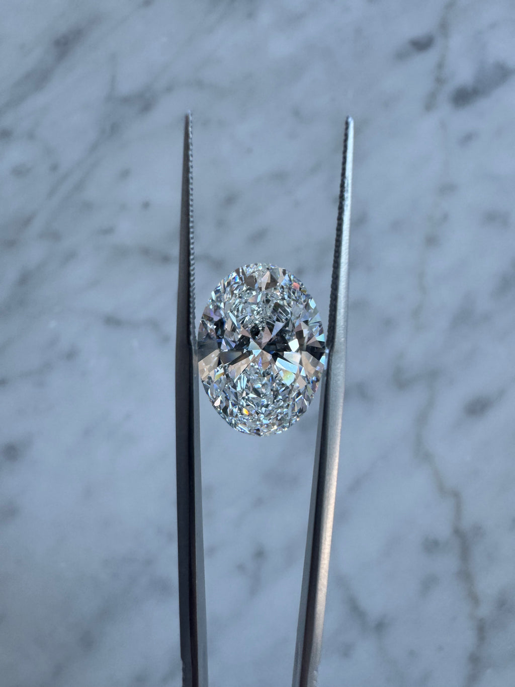 Oval | 7.05ct D VS1 | 1.39 ratio | IGI Certified LG700587811 | OV705