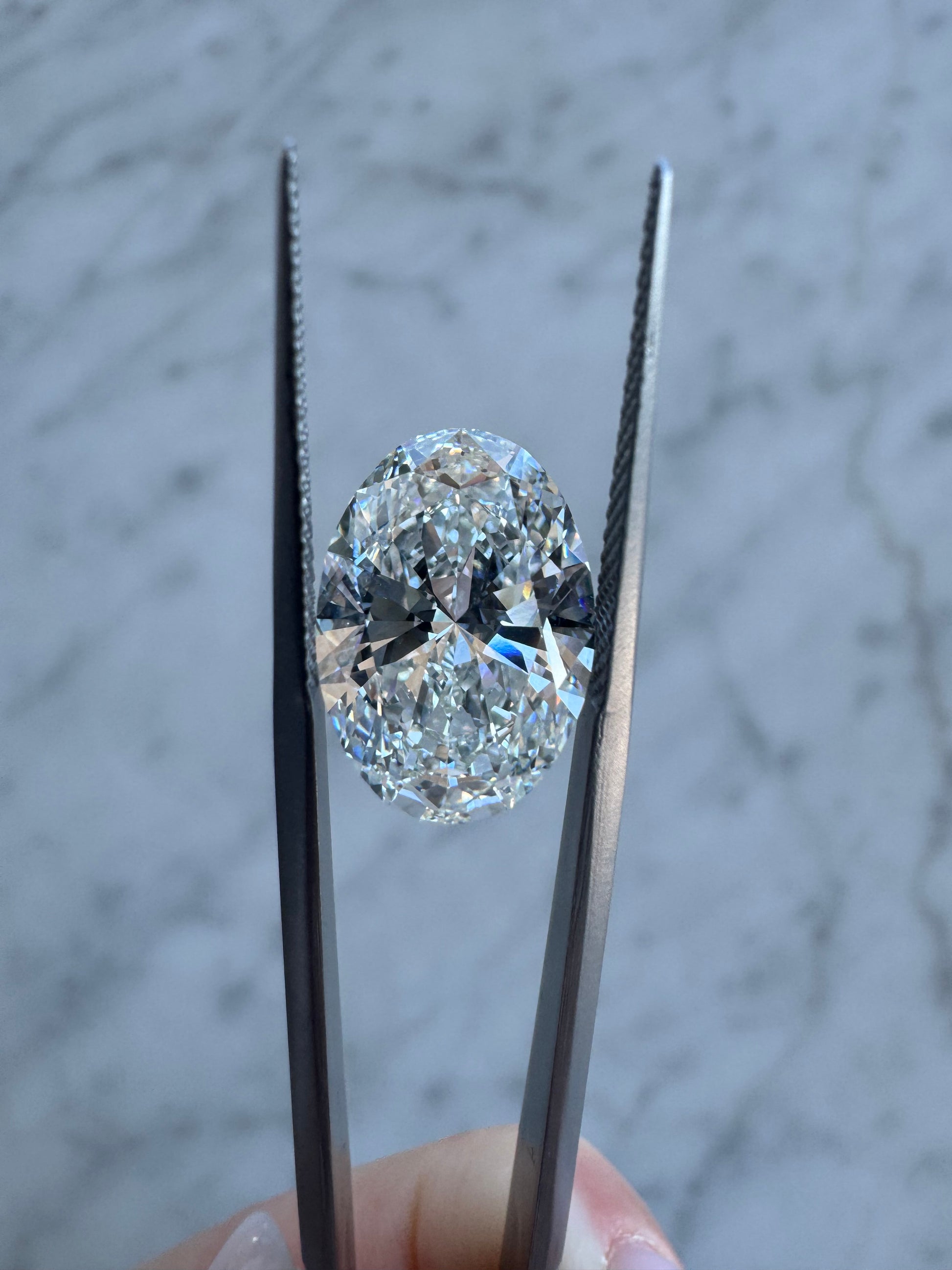 Oval | 5.87ct F VS2 | 1.41 ratio | IGI Certified LG700507632 | OV587