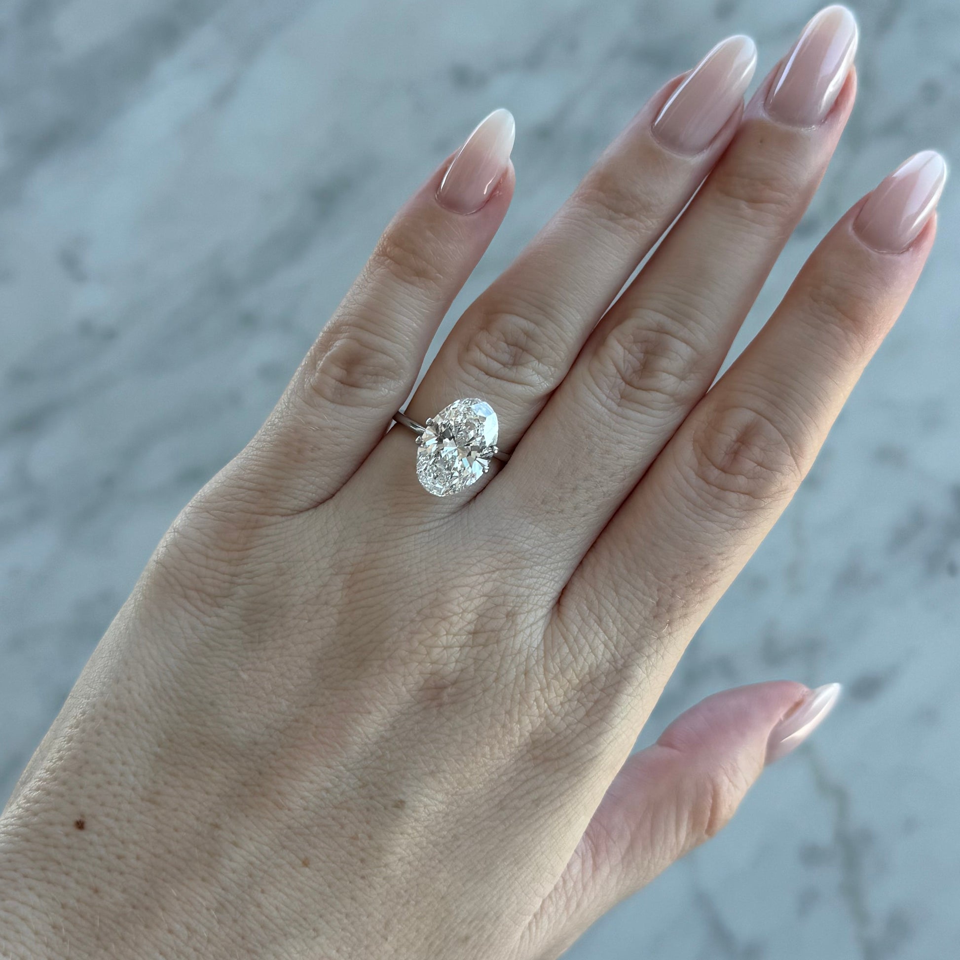 Oval | 5.58ct D VS1 | 1.47 ratio | IGI Certified LG702514010 | OV558