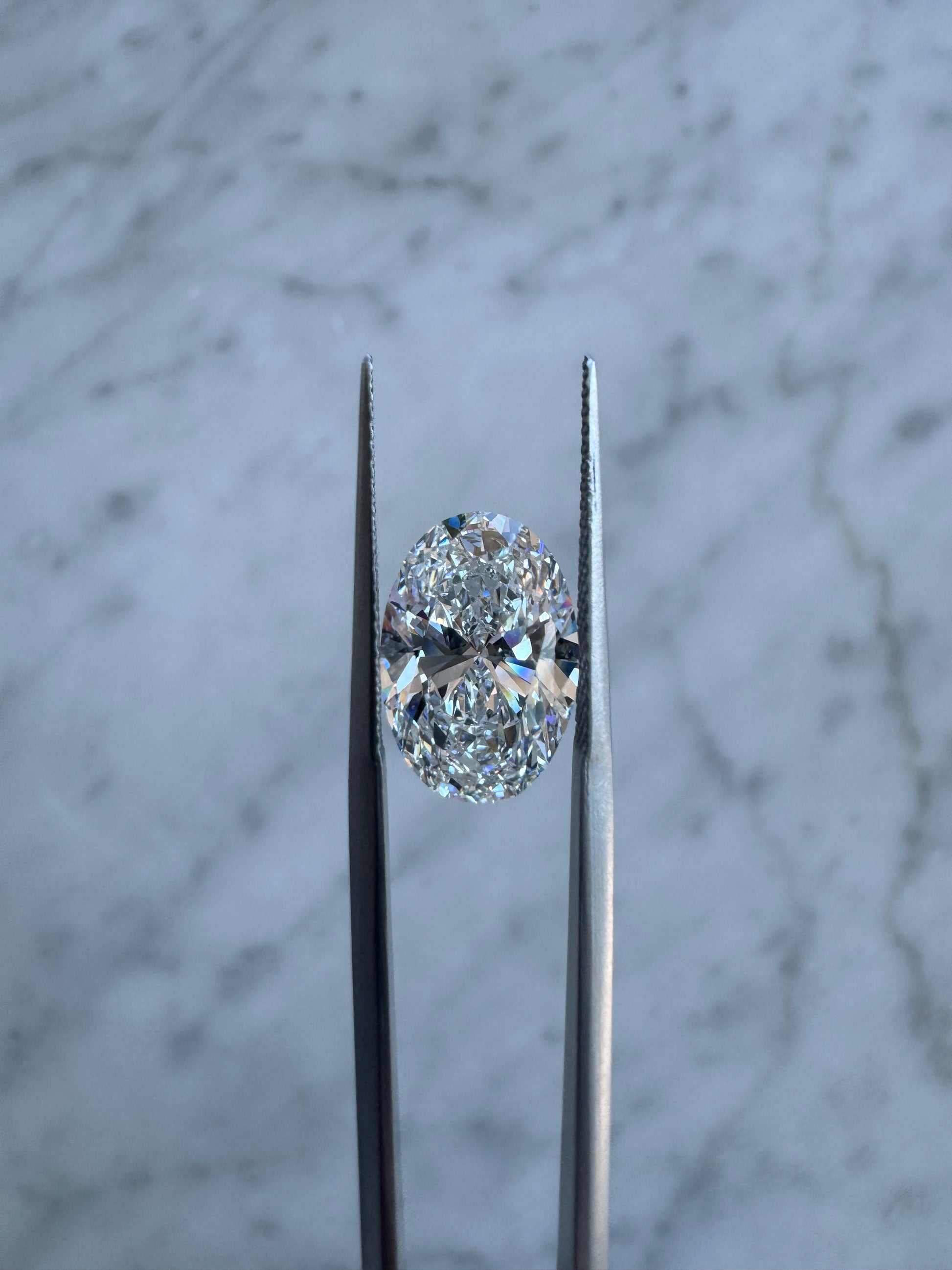 Oval | 5.06ct F VS1 | 1.48 ratio | IGI Certified 627418113 | OV506