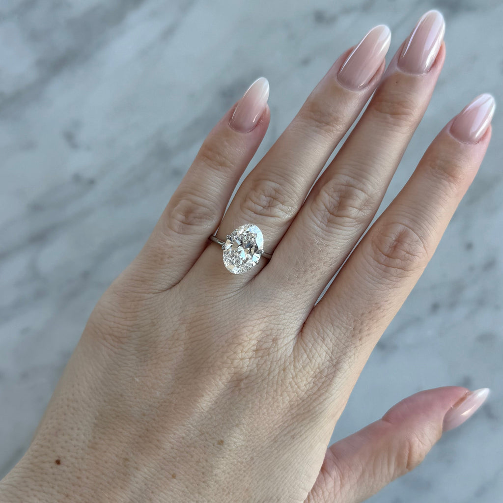 Oval | 4.87ct F VS1 | 1.41 ratio | IGI Certified LG691544459 | OV487