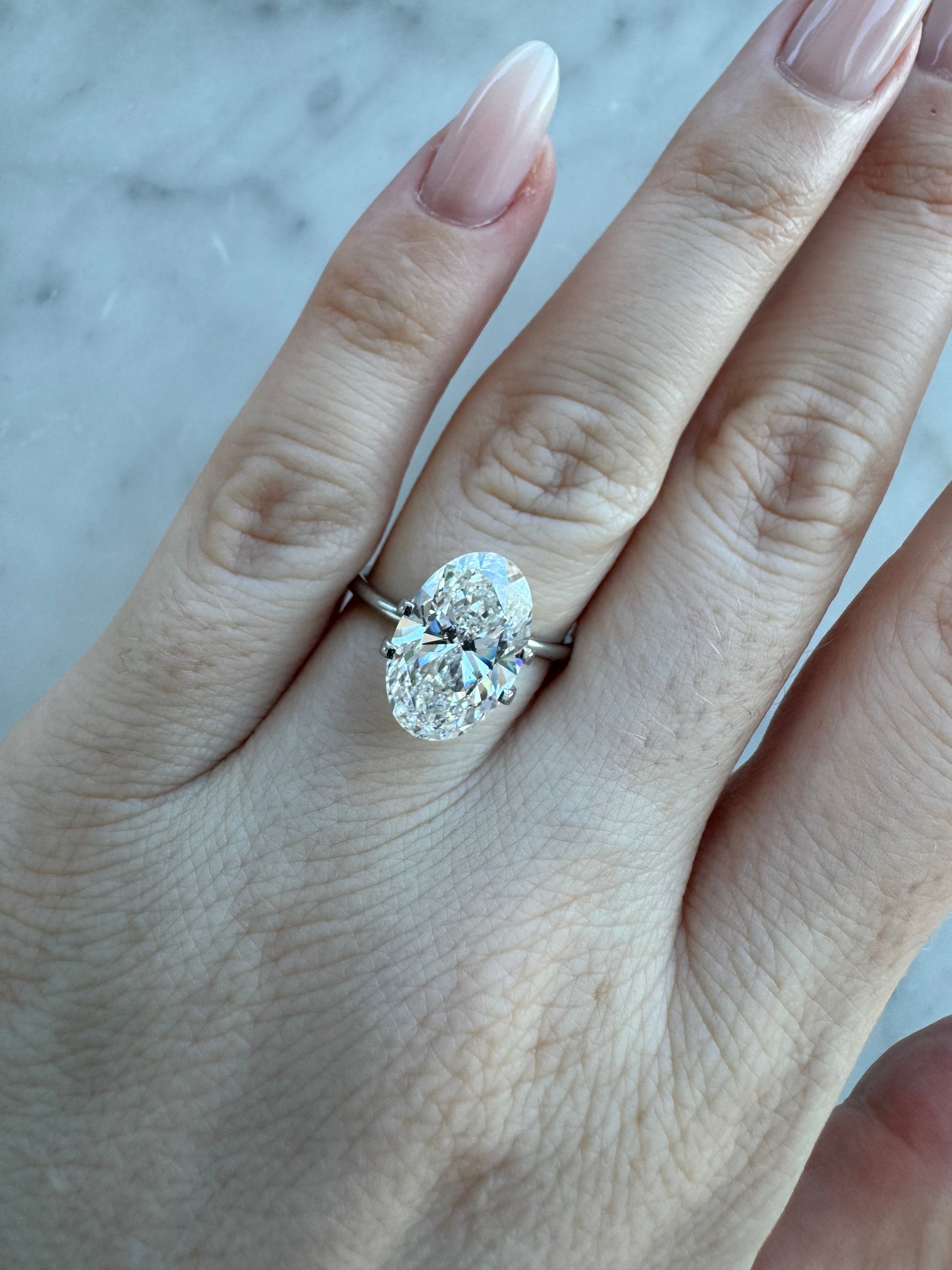 Oval | 4.08ct E VS1 | 1.55 ratio | IGI Certified LG733539823 | OV408