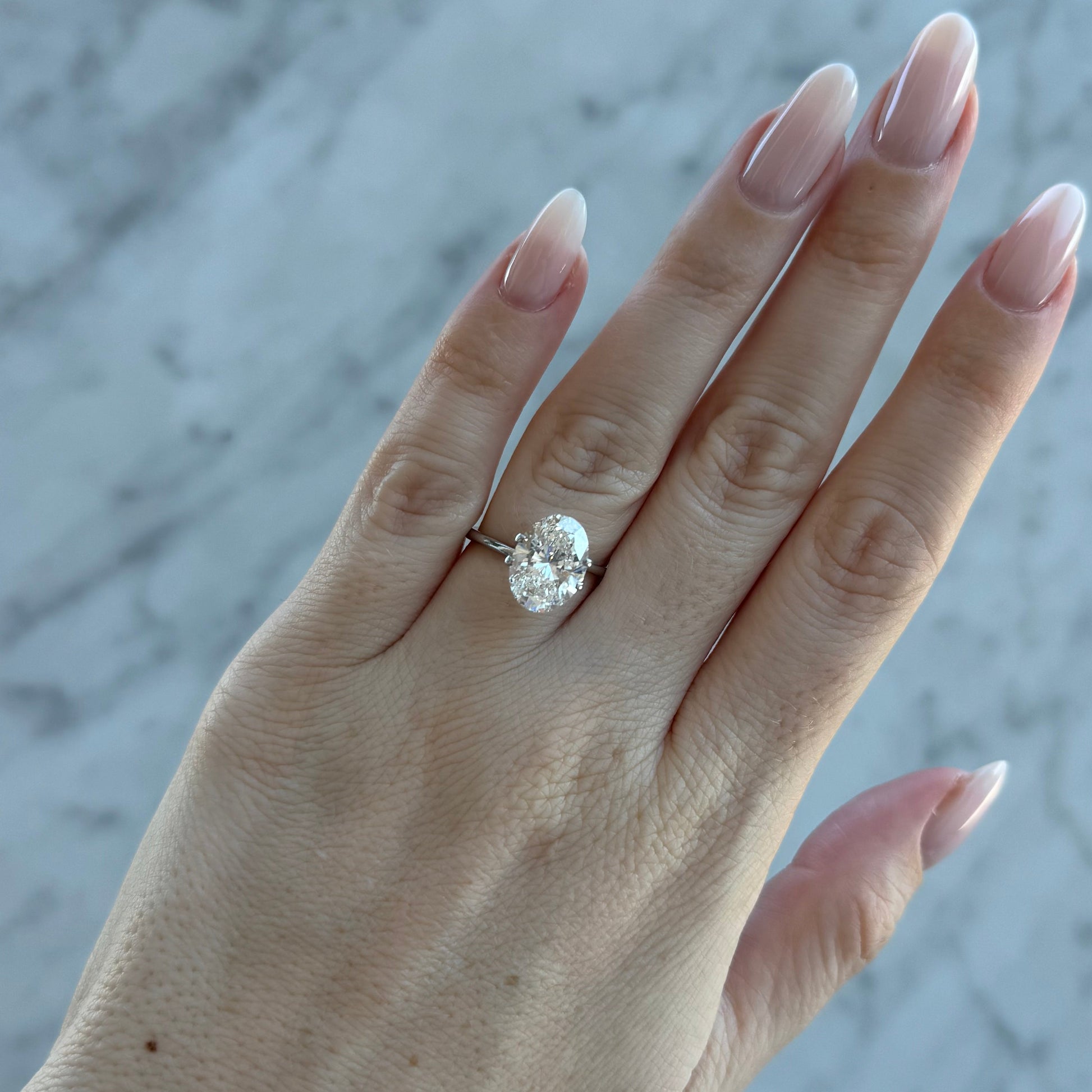 Oval | 3.9ct F VVS2 | 1.36 ratio | IGI Certified LG706573682 | OV3902