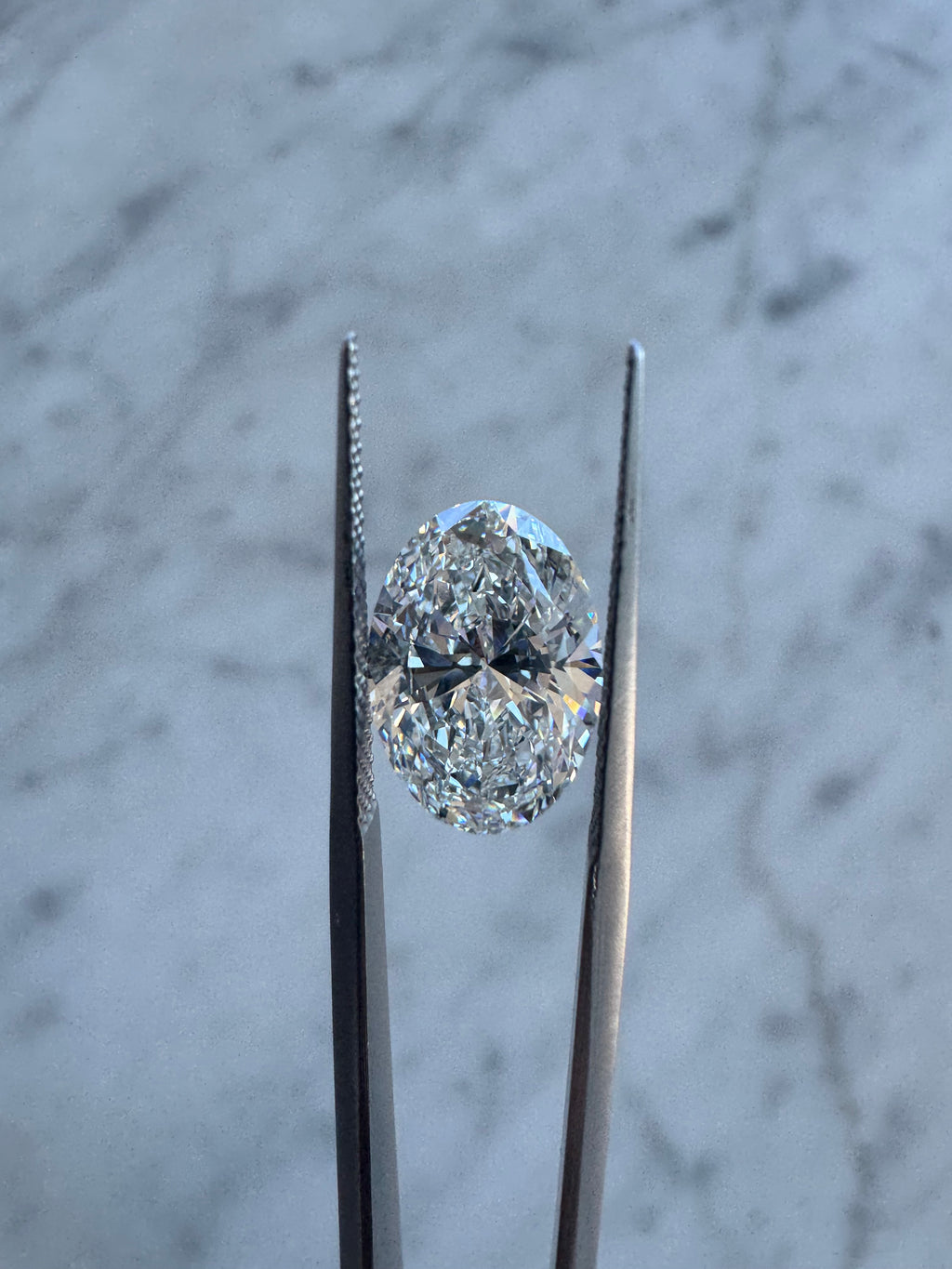 Oval | 3.78ct F VS2 | 1.41 ratio | IGI Certified LG700503504 | OV378