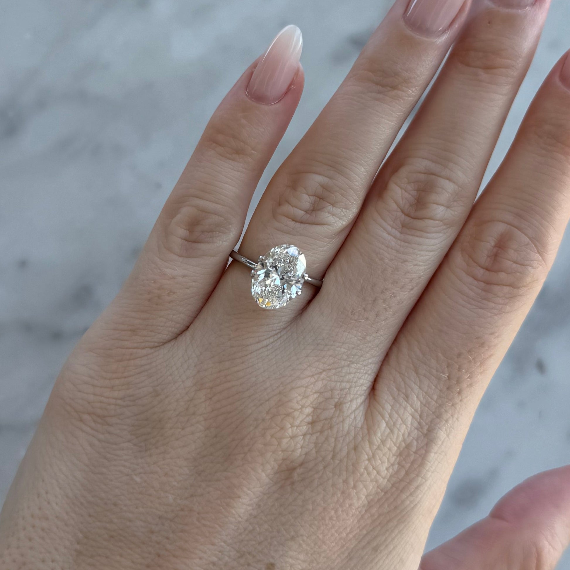 Oval | 3.78ct F VS2 | 1.41 ratio | IGI Certified LG700503504 | OV378