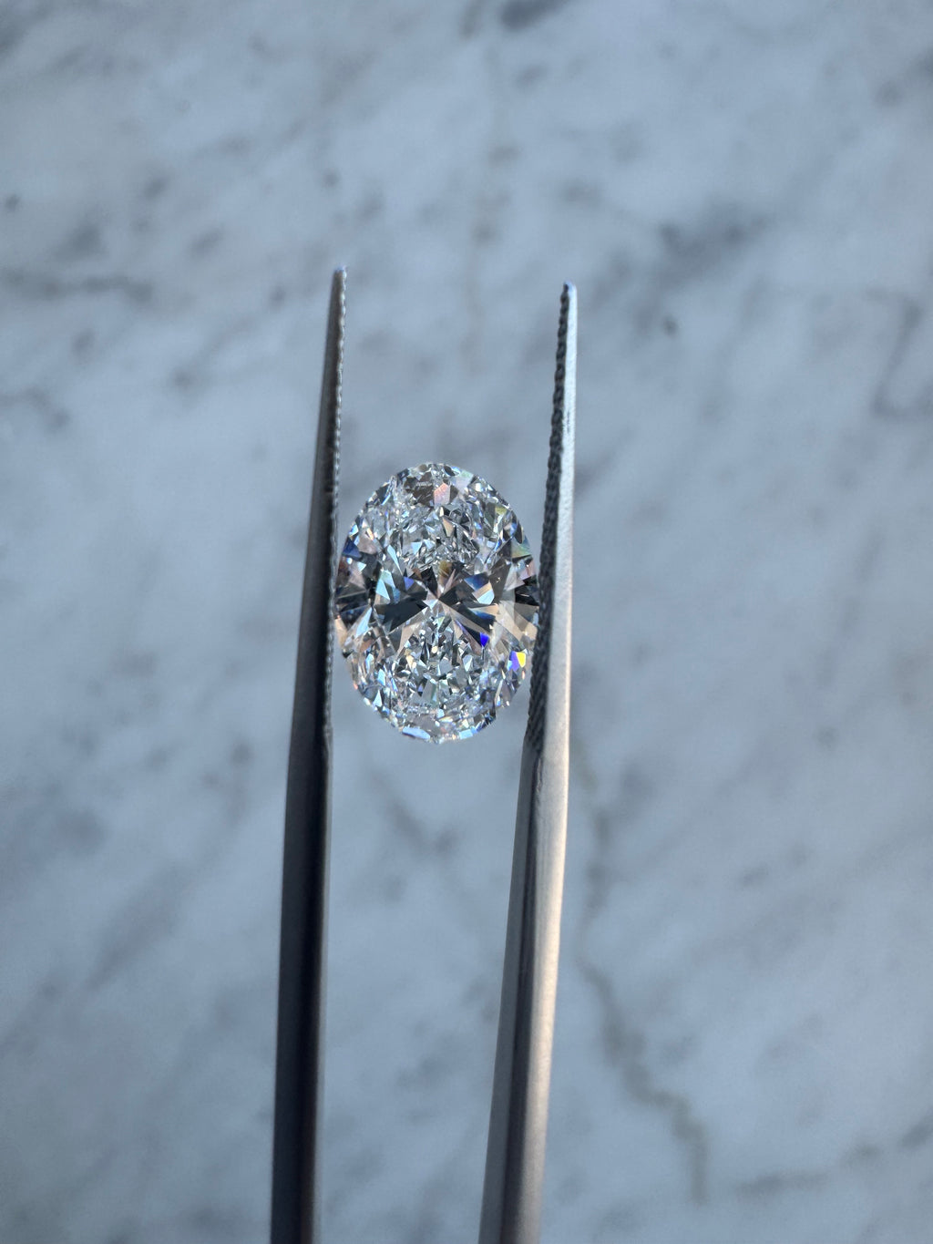 Oval | 2.96ct D VVS2 | 1.38 ratio | IGI Certified LG722555903 | OV296