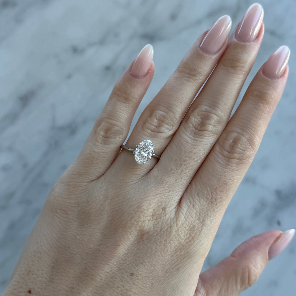 Oval | 2.1ct E VVS2 | 1.51 ratio | IGI Certified LG713526773 | OV210