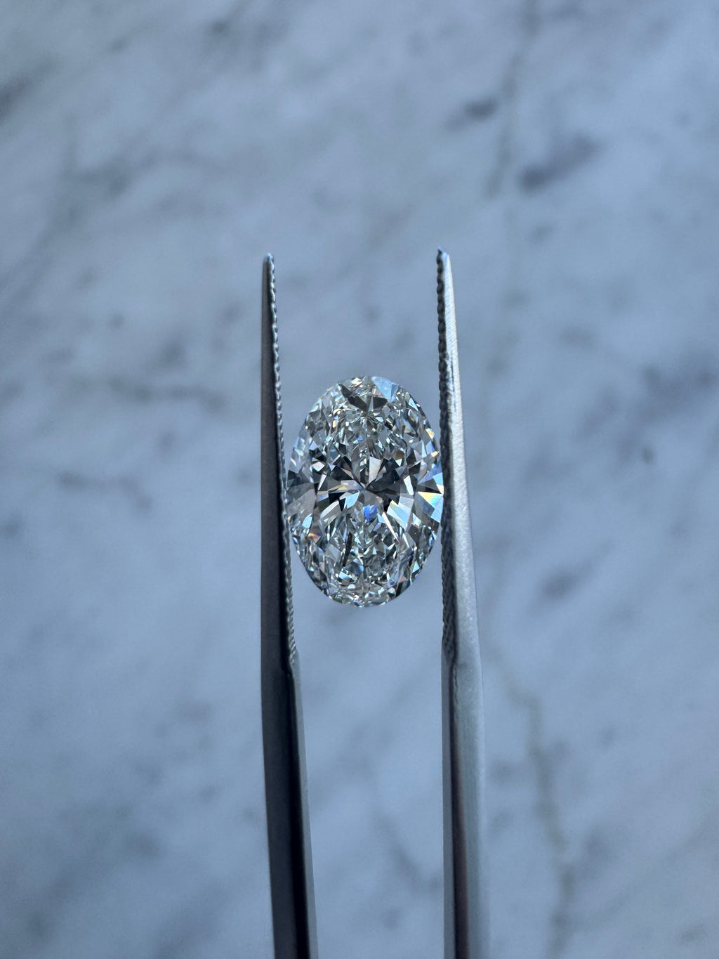 Oval | 2.03ct F VVS2 | 1.51 ratio | IGI Certified LG735592905 | OV203