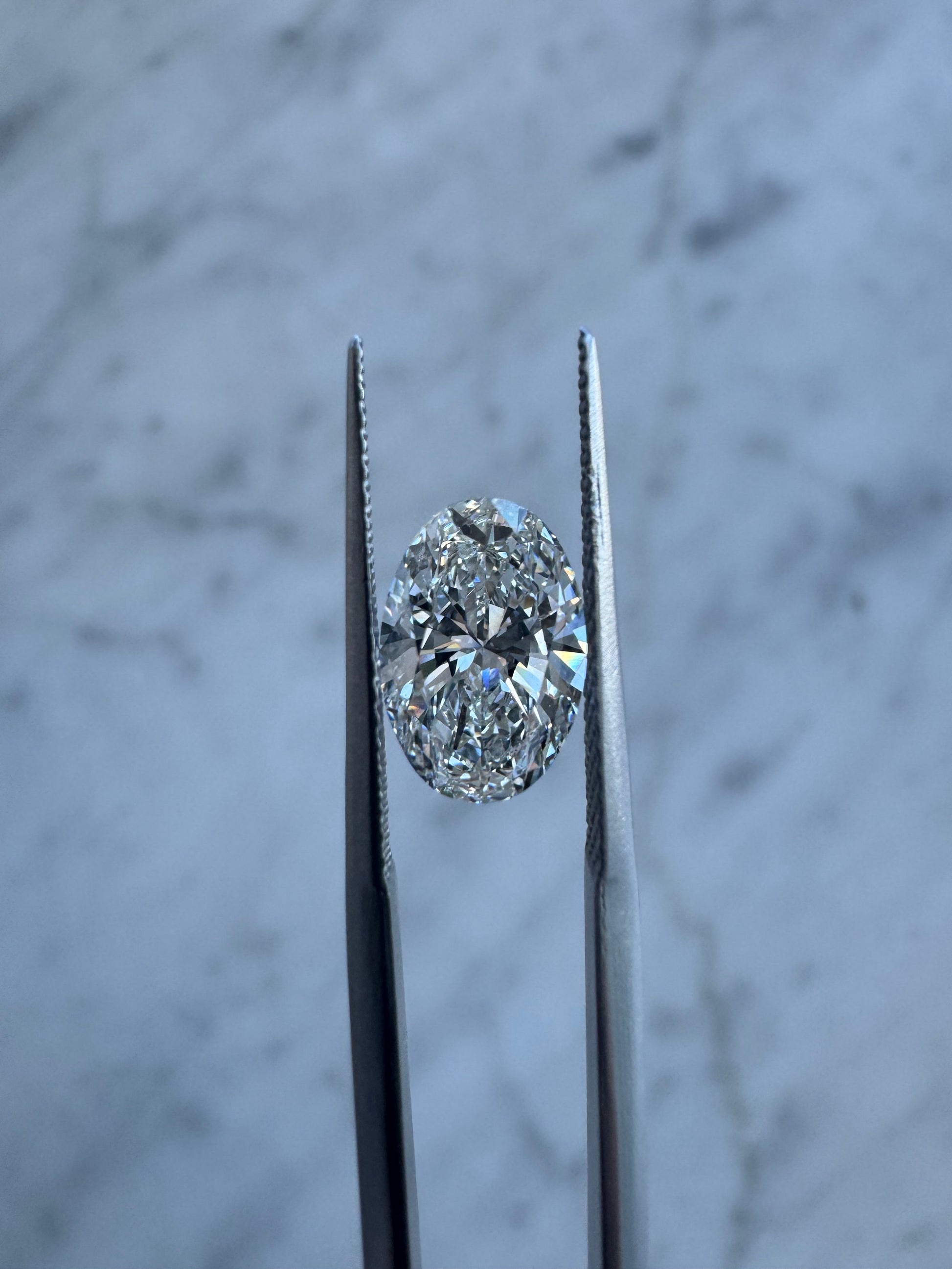 Oval | 2.03ct F VVS2 | 1.51 ratio | IGI Certified LG735592905 | OV203