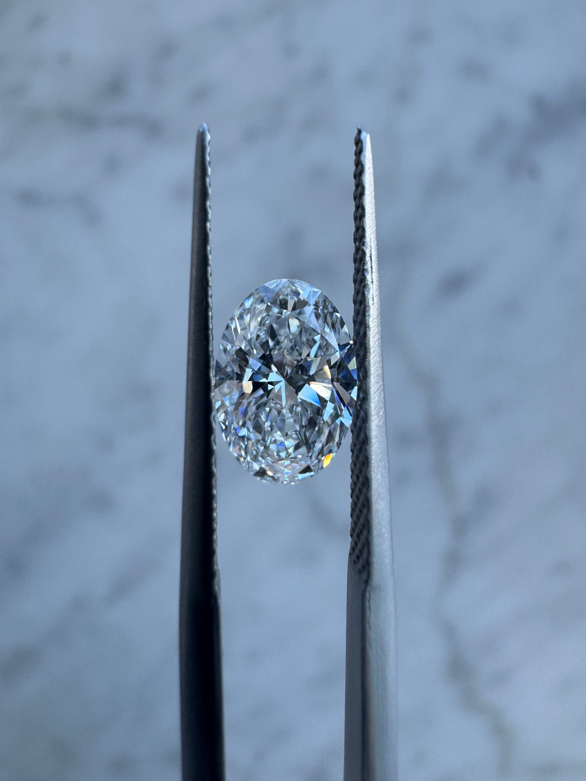 Oval | 1.09ct D VS2 | 1.44 ratio | IGI Certified LG739563667 | OV109