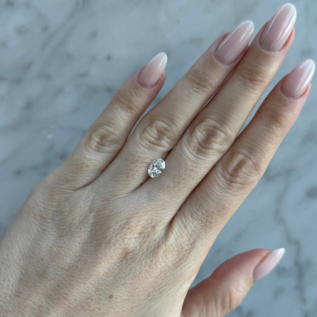 Oval | 1.09ct D VS2 | 1.44 ratio | IGI Certified LG739563667 | OV109