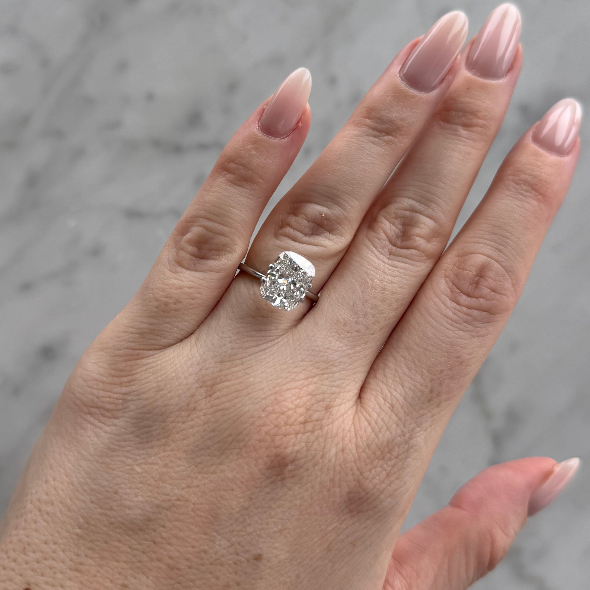 Cushion | 4.25ct E VS1 | 1.29 ratio | IGI Certified 696591505 | CU425