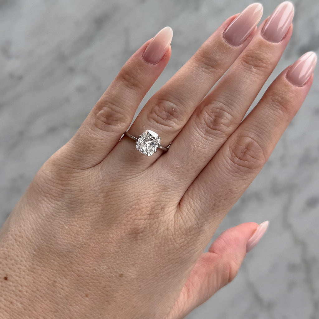 Cushion | 3.07ct E VVS2 | 1.2 ratio | LG715571952 | CU33072