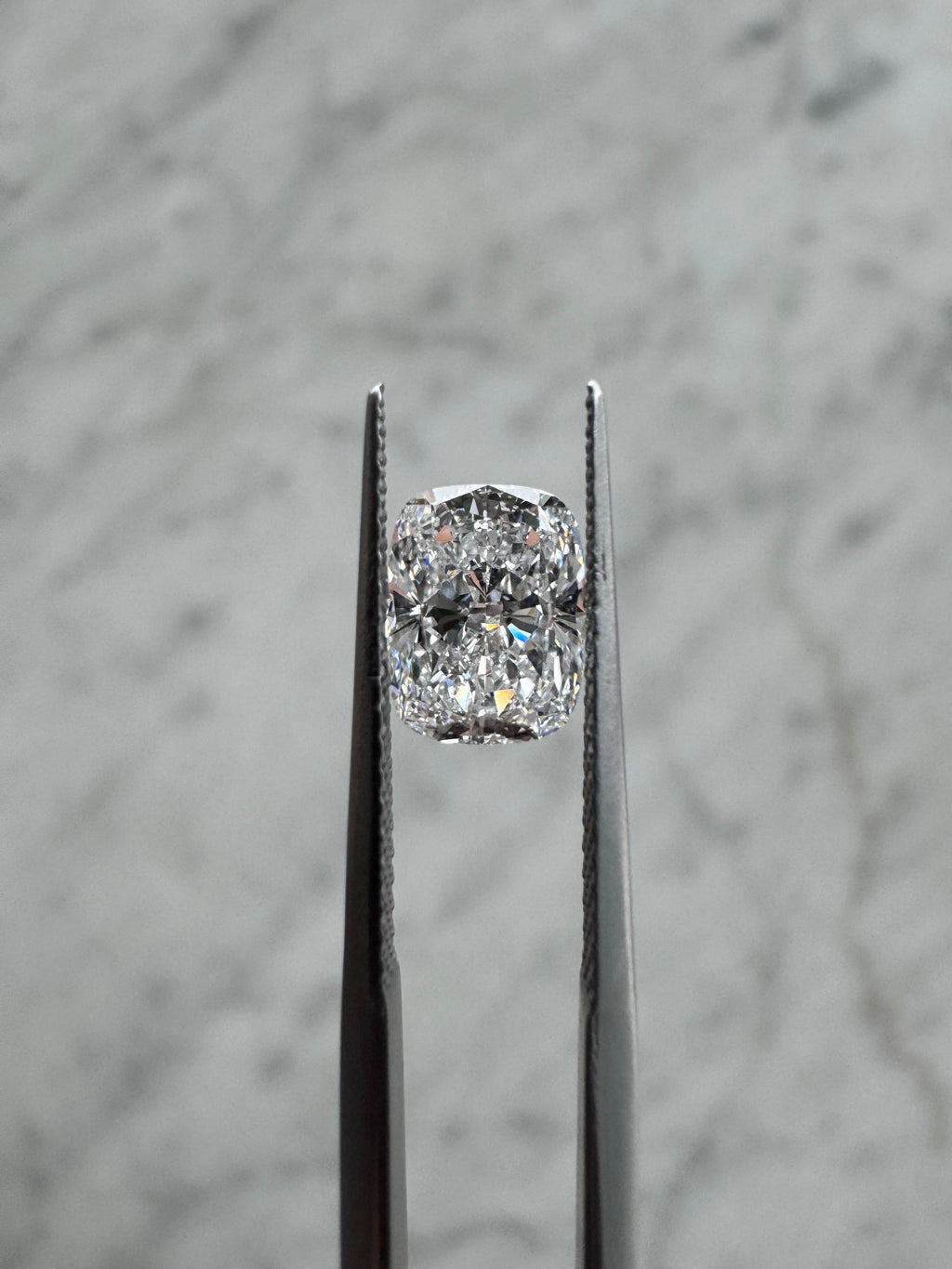 Cushion | 1.41ct D VS1 | 1.3 ratio | IGI Certified LG722529328 | CU1412