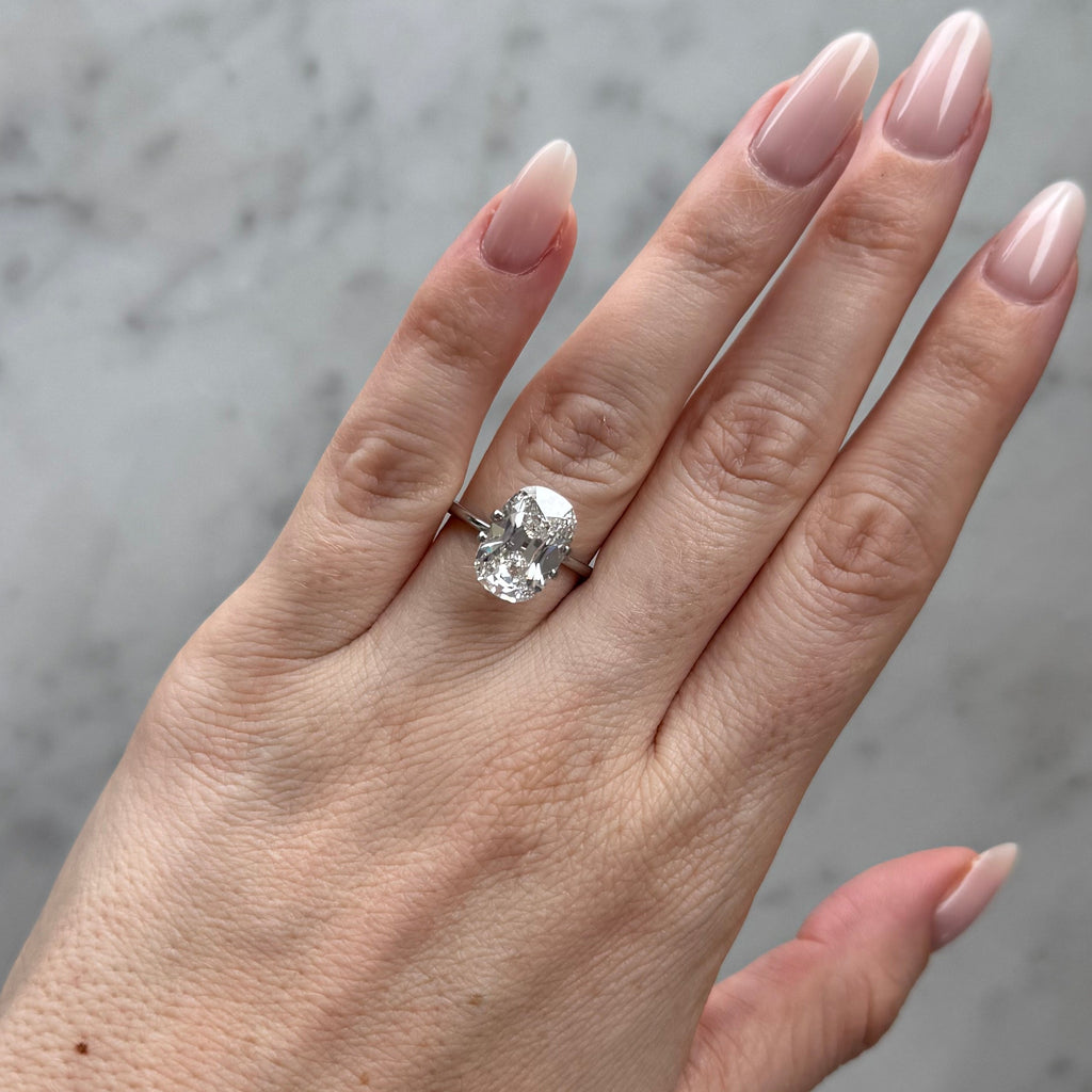 Old Mine Cushion | 5.02ct E VVS2 | 1.49 ratio | LG741580236 | OM502