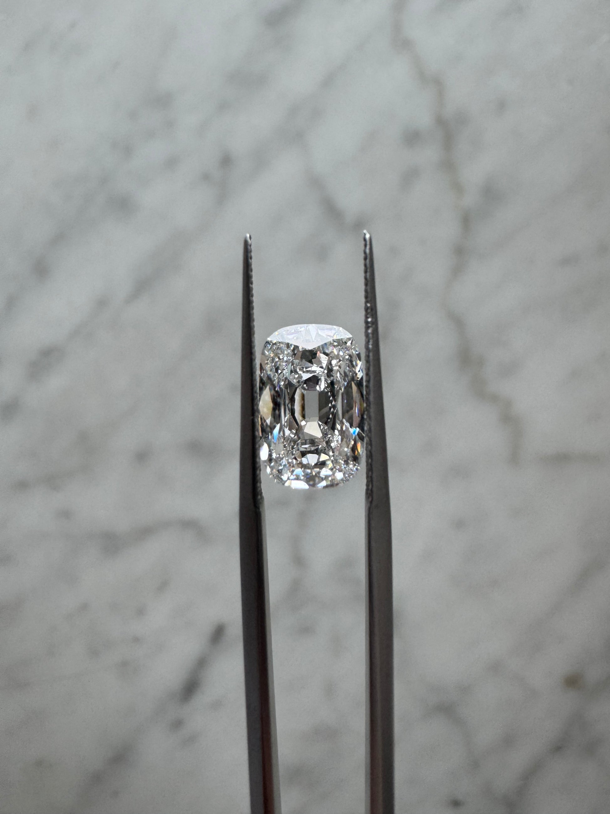 Old Mine Cushion | 3.36ct D VS1 | 1.53 ratio | LG743501901 | OM336