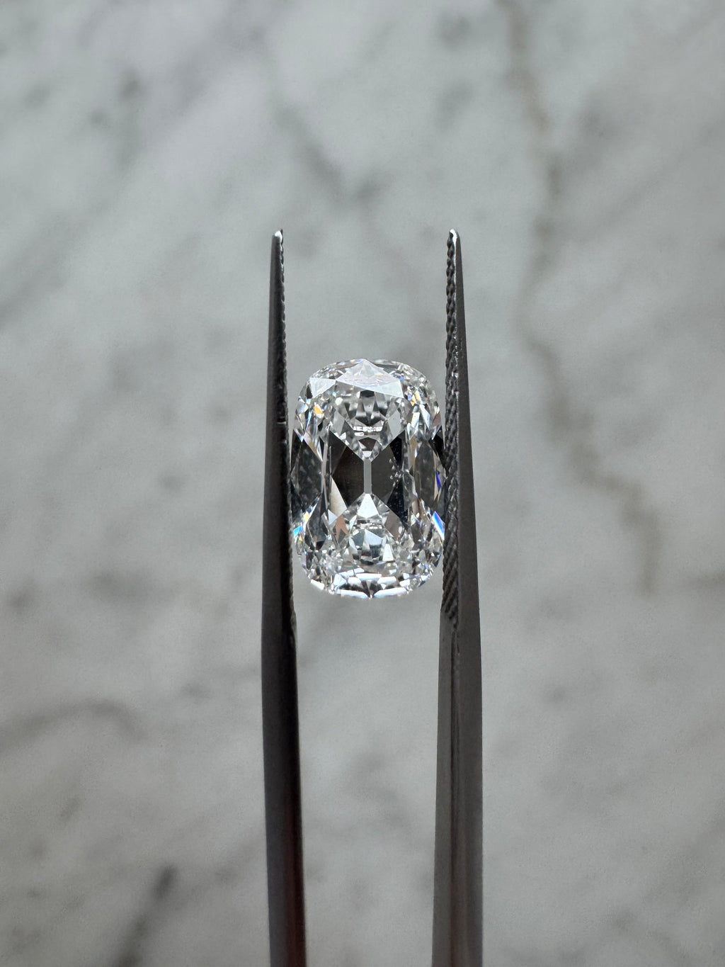 Old Mine Cushion | 2.97ct D VS2 | 1.52 ratio | LG743512172 | OM297