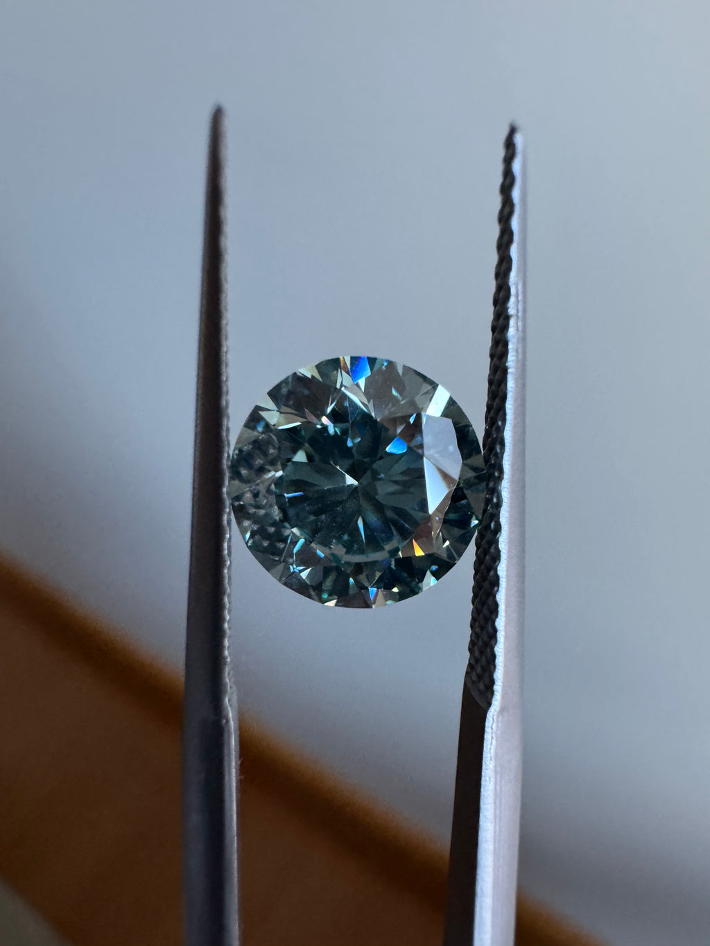 Round | 2.88ct Fancy Vivid Blue VS1 | IGI Certified 667457100 | FRD288