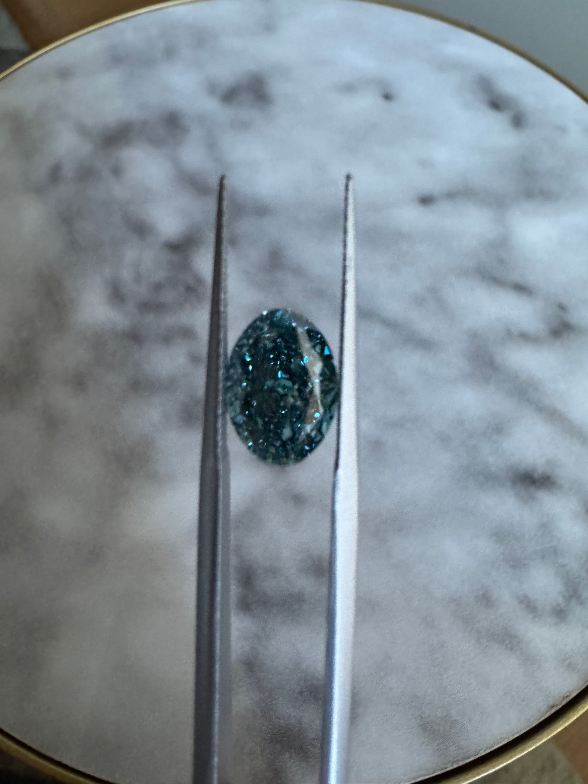 Oval | 2.77ct Fancy Vivid Blue VVS2 | 1.39 ratio | IGI Certified 675597704 | FOV277