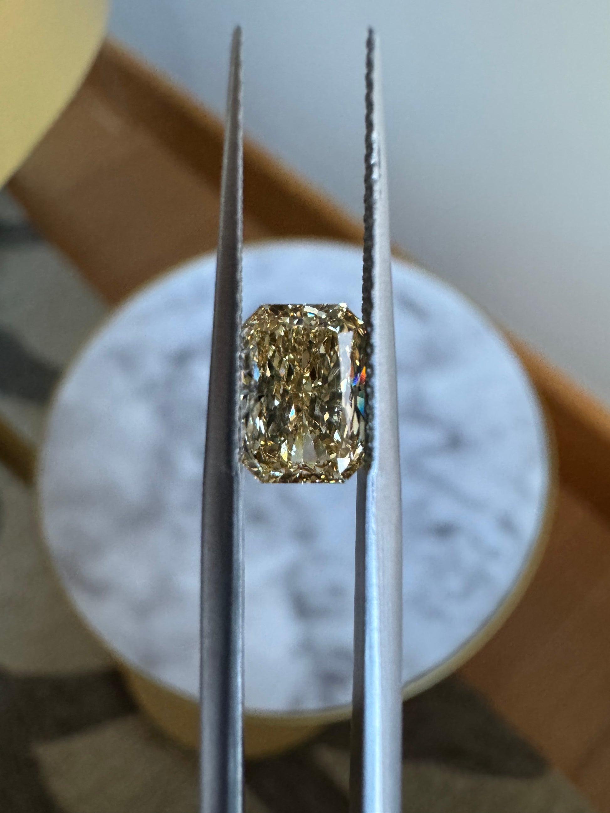 Radiant | 1.3ct Fancy Yellowish Yellow VS1 | 1.47 ratio | 660447415 | FRAD130