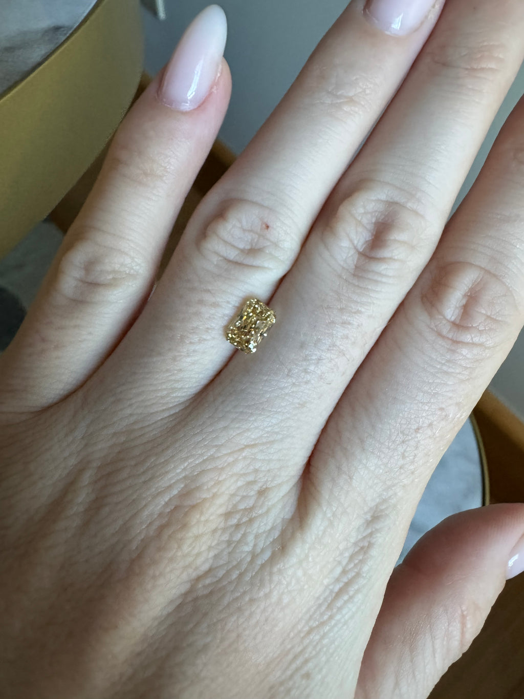 Radiant | 1.3ct Fancy Yellowish Yellow VS1 | 1.47 ratio | 660447415 | FRAD130