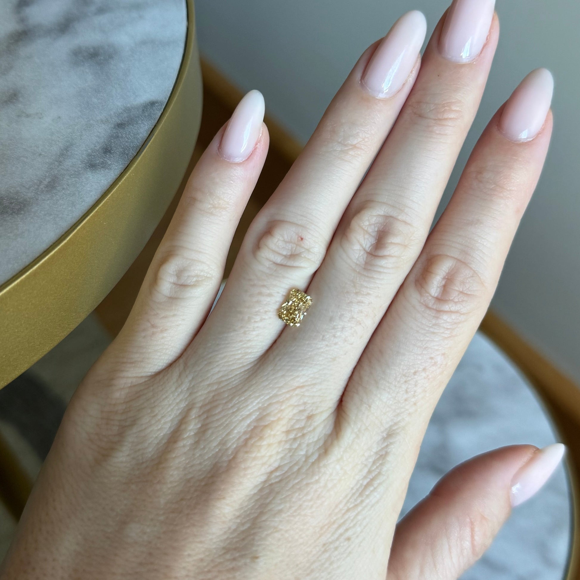 Radiant | 1.3ct Fancy Yellowish Yellow VS1 | 1.47 ratio | 660447415 | FRAD130