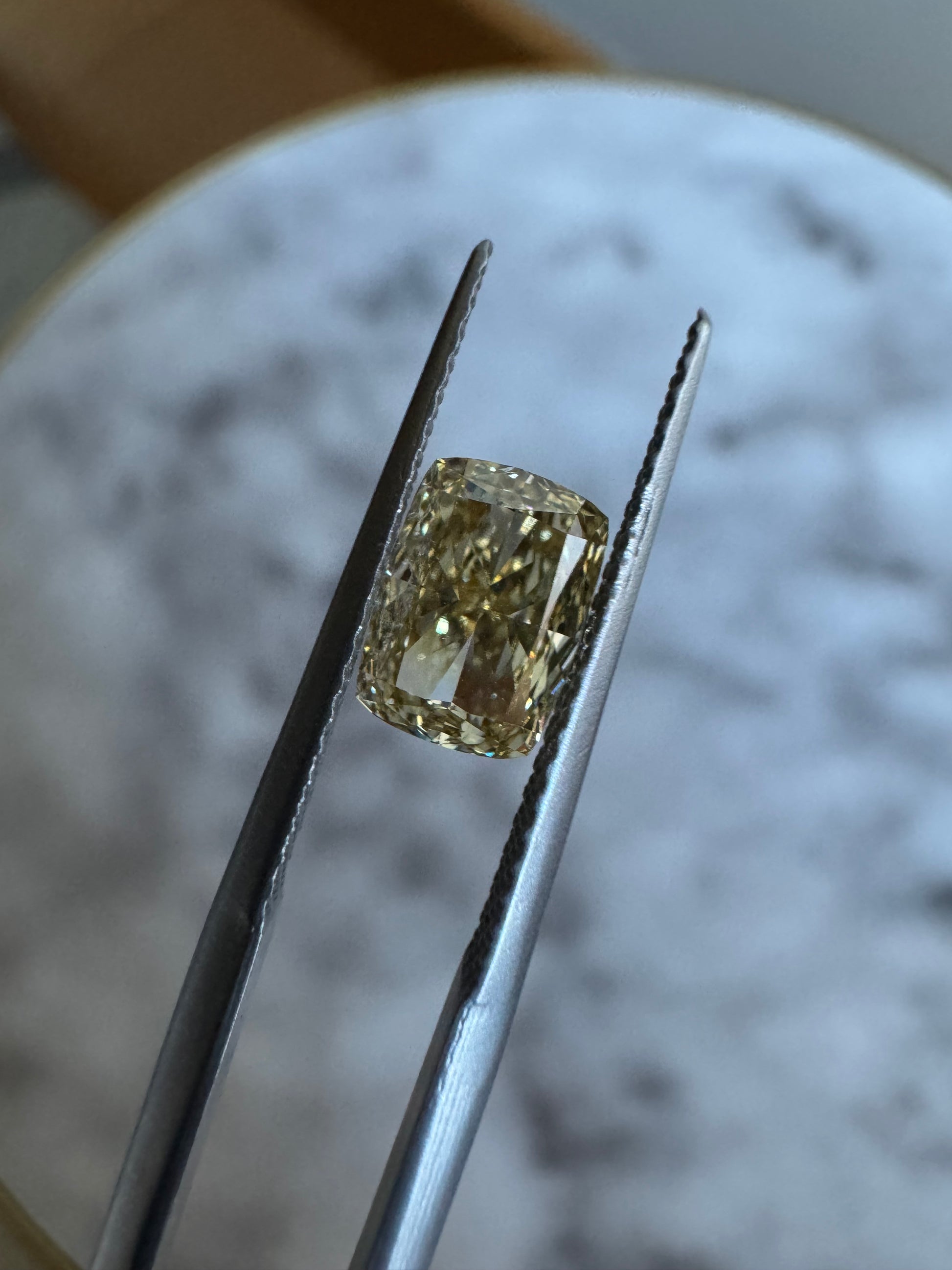 Cushion | 1.39ct Fancy Intense Yellowish Yellow VVS2 | 1.4 ratio | IGI Certified 662471742 | FCU139