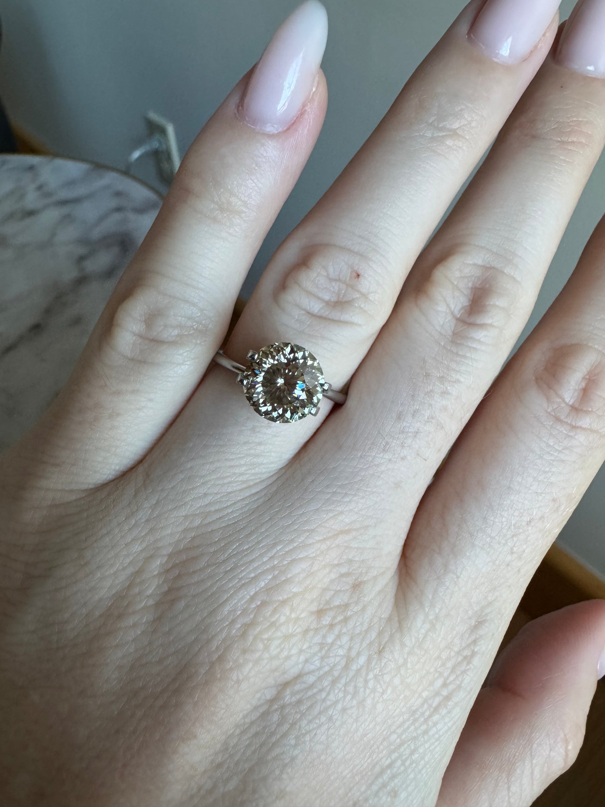 Portuguese | 3.09ct Fancy Greenish Green VVS2 | 739534233 | FPORT309