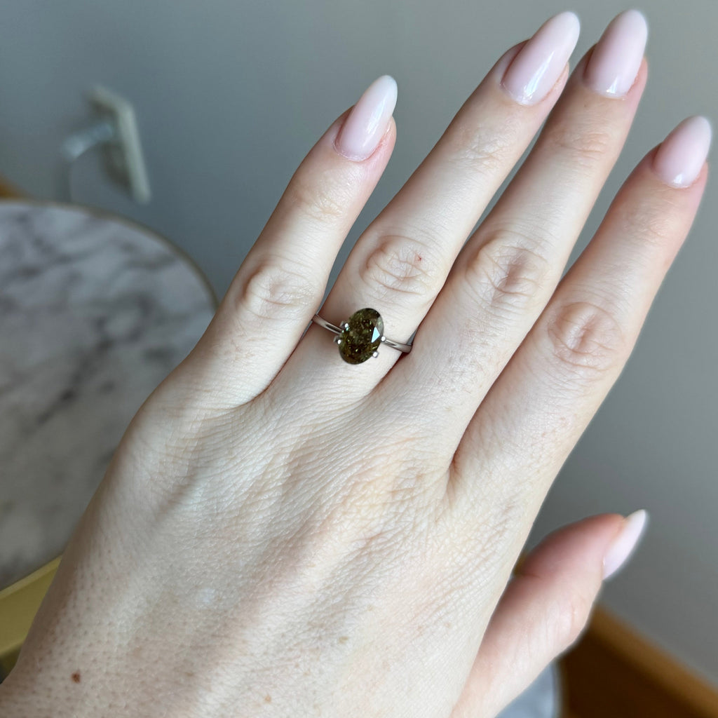 Oval | 2.72ct Fancy Deep Greenish Green VS1 | 1.47 ratio | 662471776 | FOV272