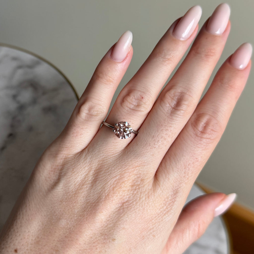 Round | 2.06ct Fancy Intense Pink VVS2 | 667436435 | FRD206