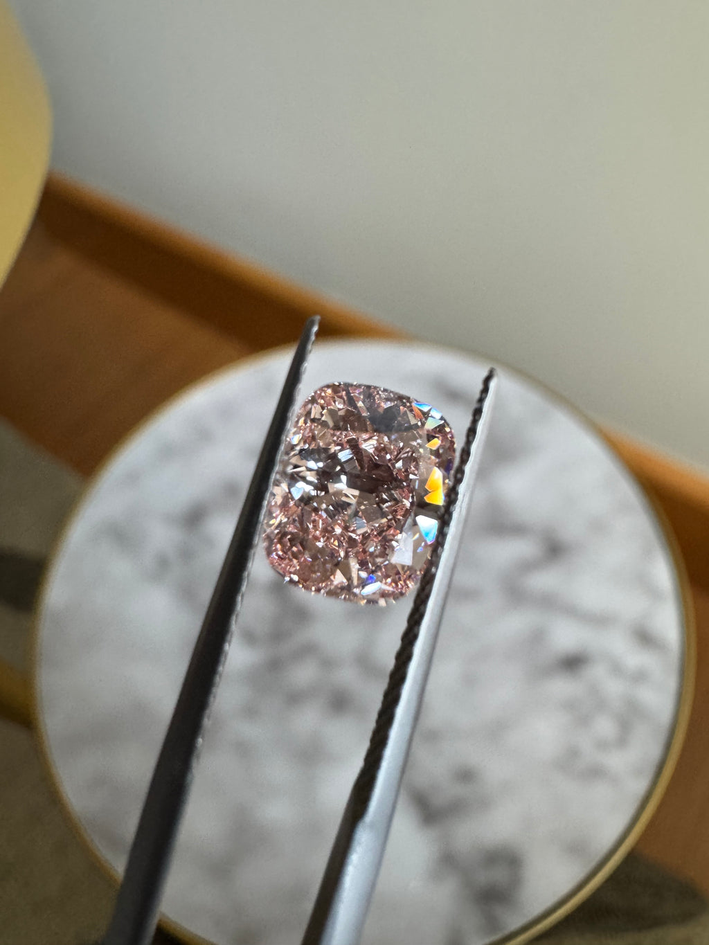 Cushion | 2.02ct Fancy Intense Pink VS1 | 1.25 ratio | IGI Certified 643431776 | FCU202