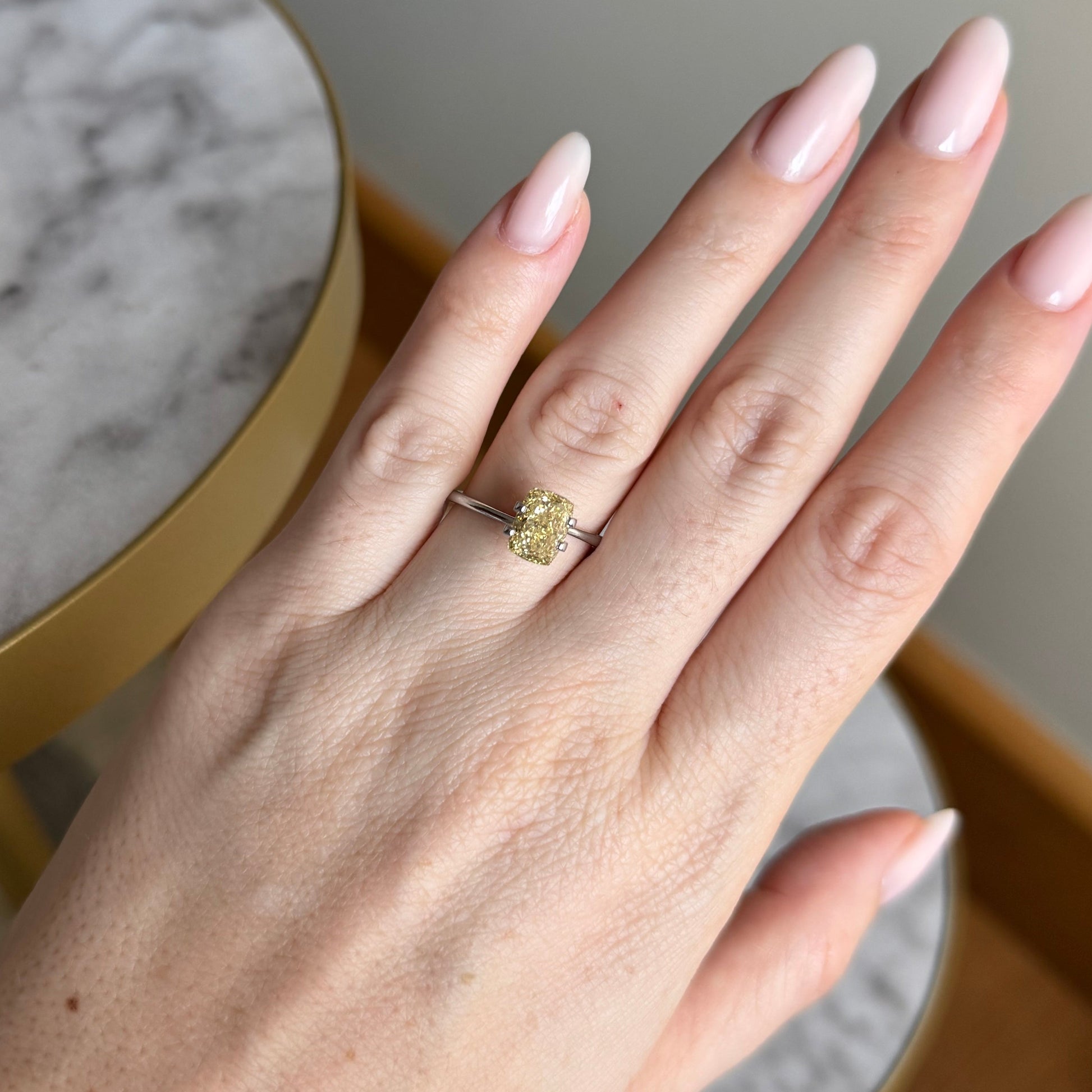 Cushion | 2ct Fancy Intense Yellowish Yellow VS1 | 1.35 ratio | 670457960 | FCU200