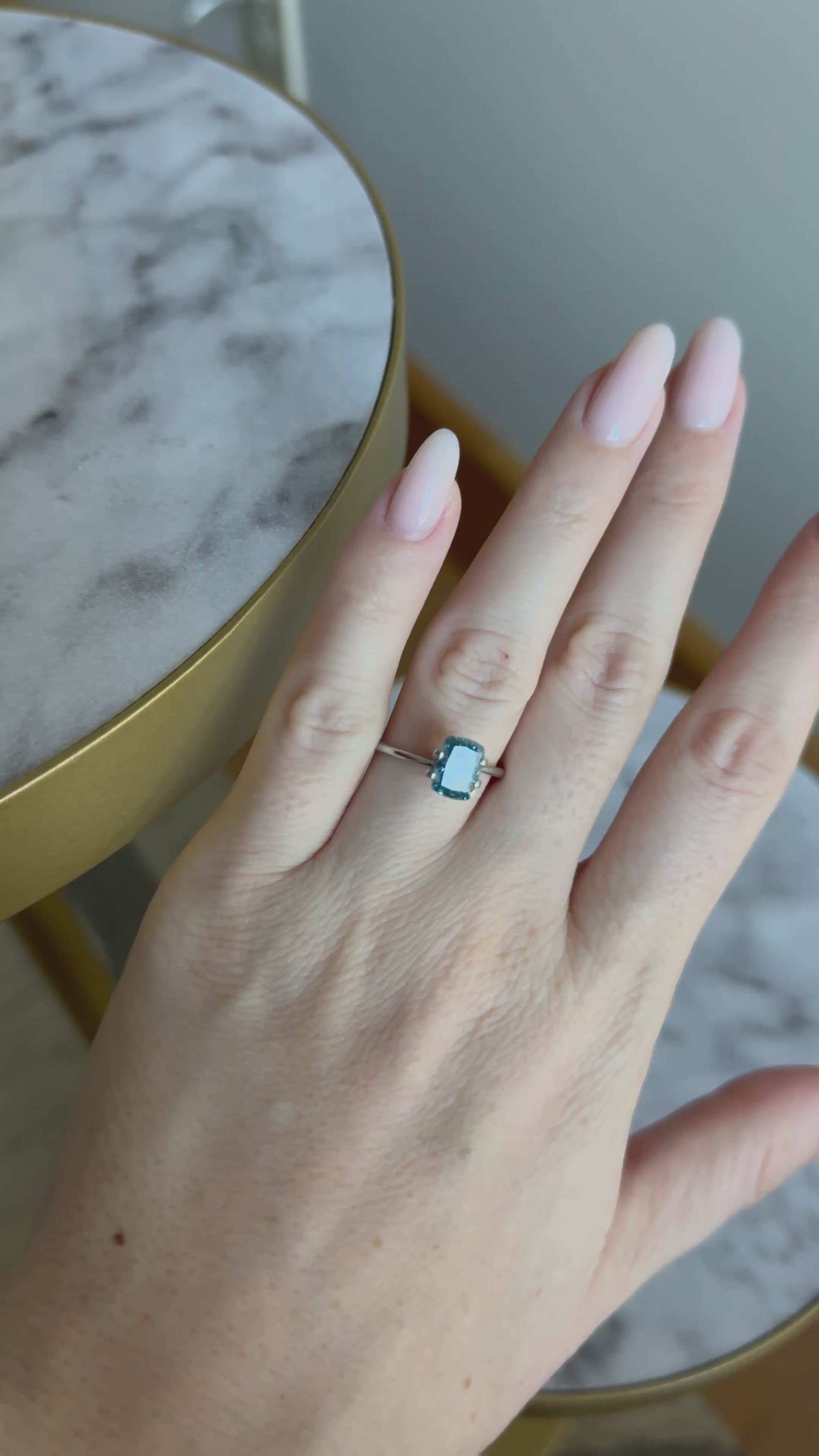 Cushion | 2ct Fancy Vivid Blue VS2 | 1.35 ratio | 660432052 | FCU2002