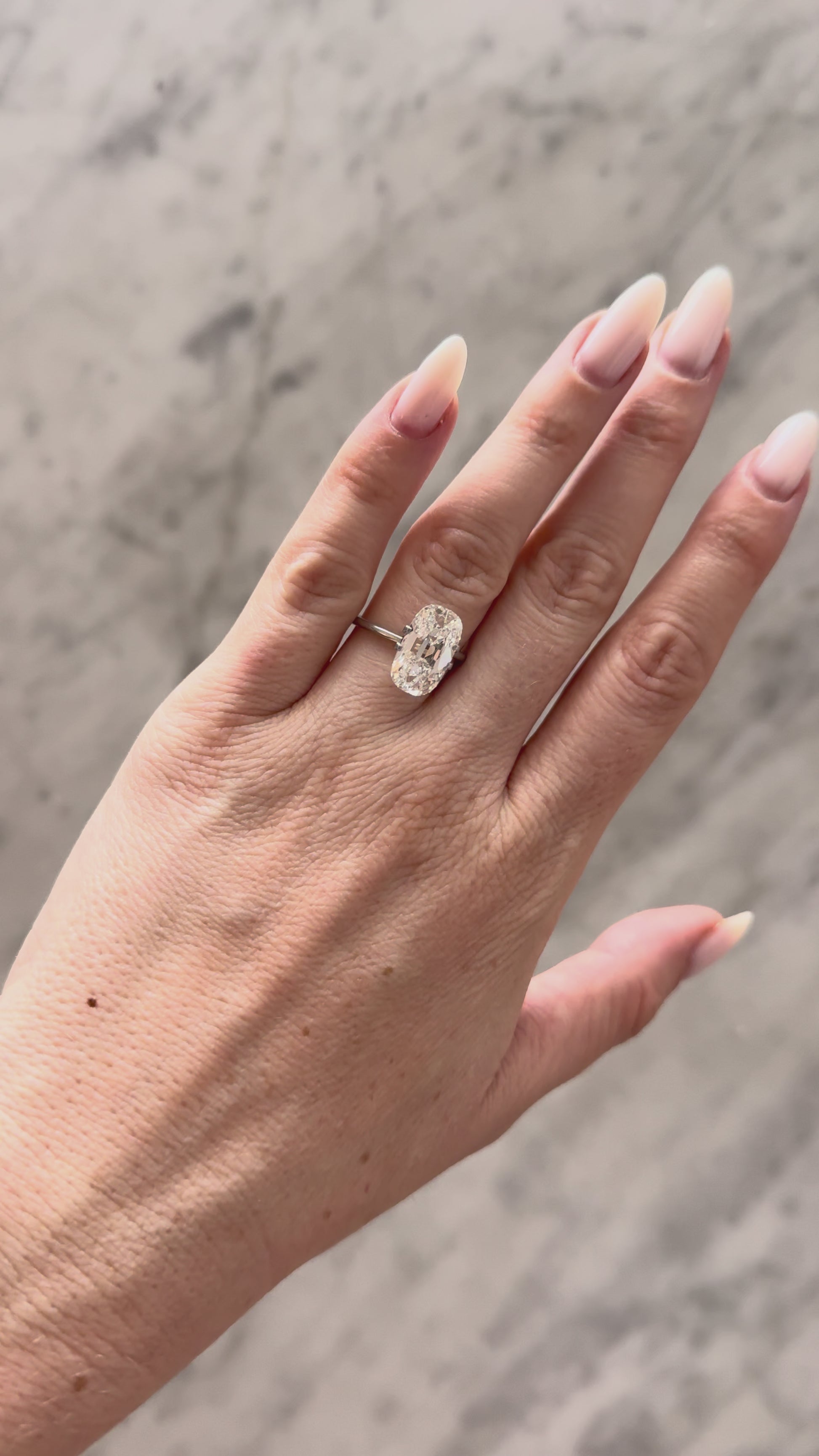 Old Mine Cushion | 5.00ct F VS1 | 1.70 ratio | IGI Certified LG756519269