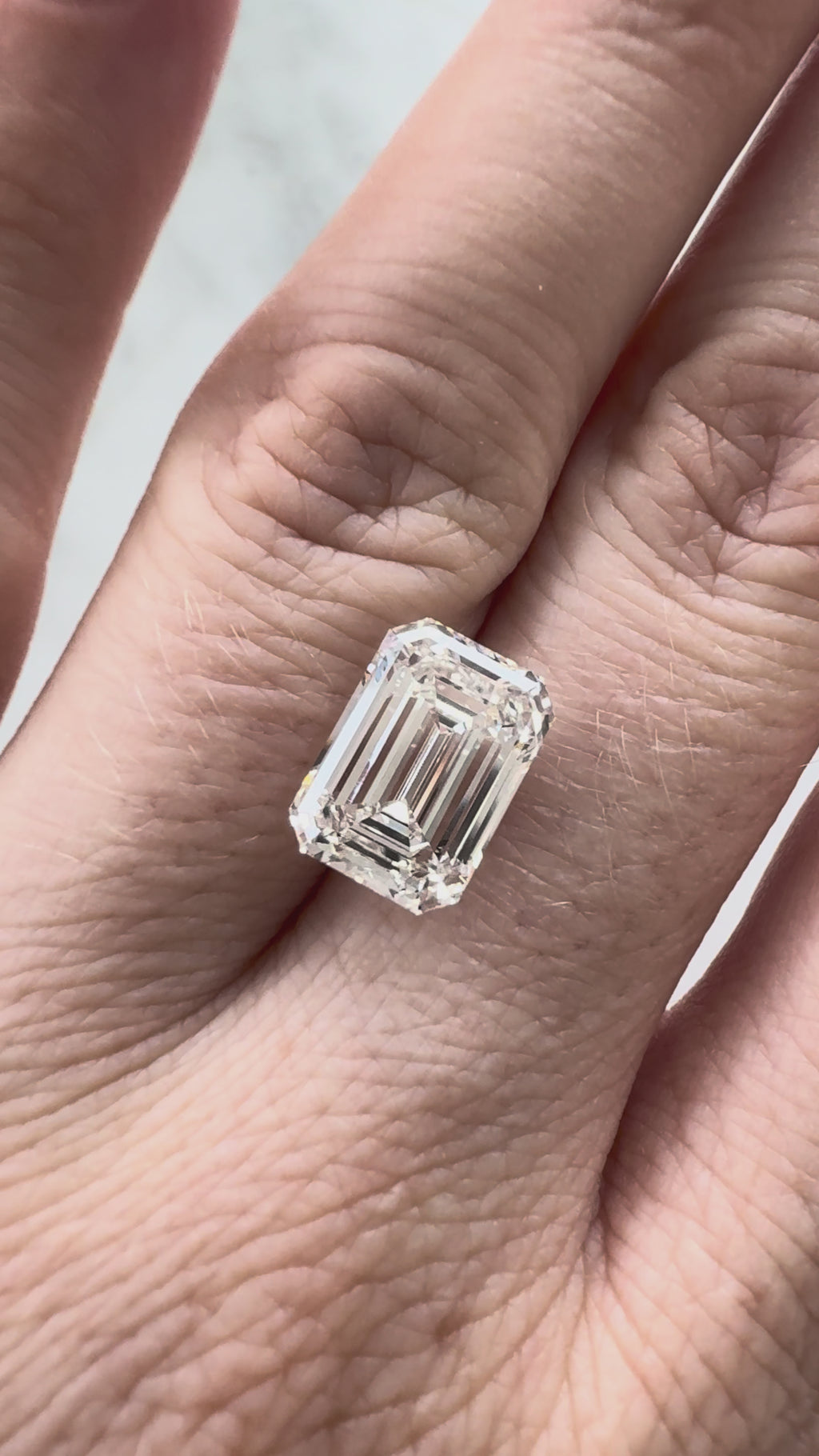 Emerald | 5.23ct F VS1 | 1.40 ratio | IGI Certified LG633406630