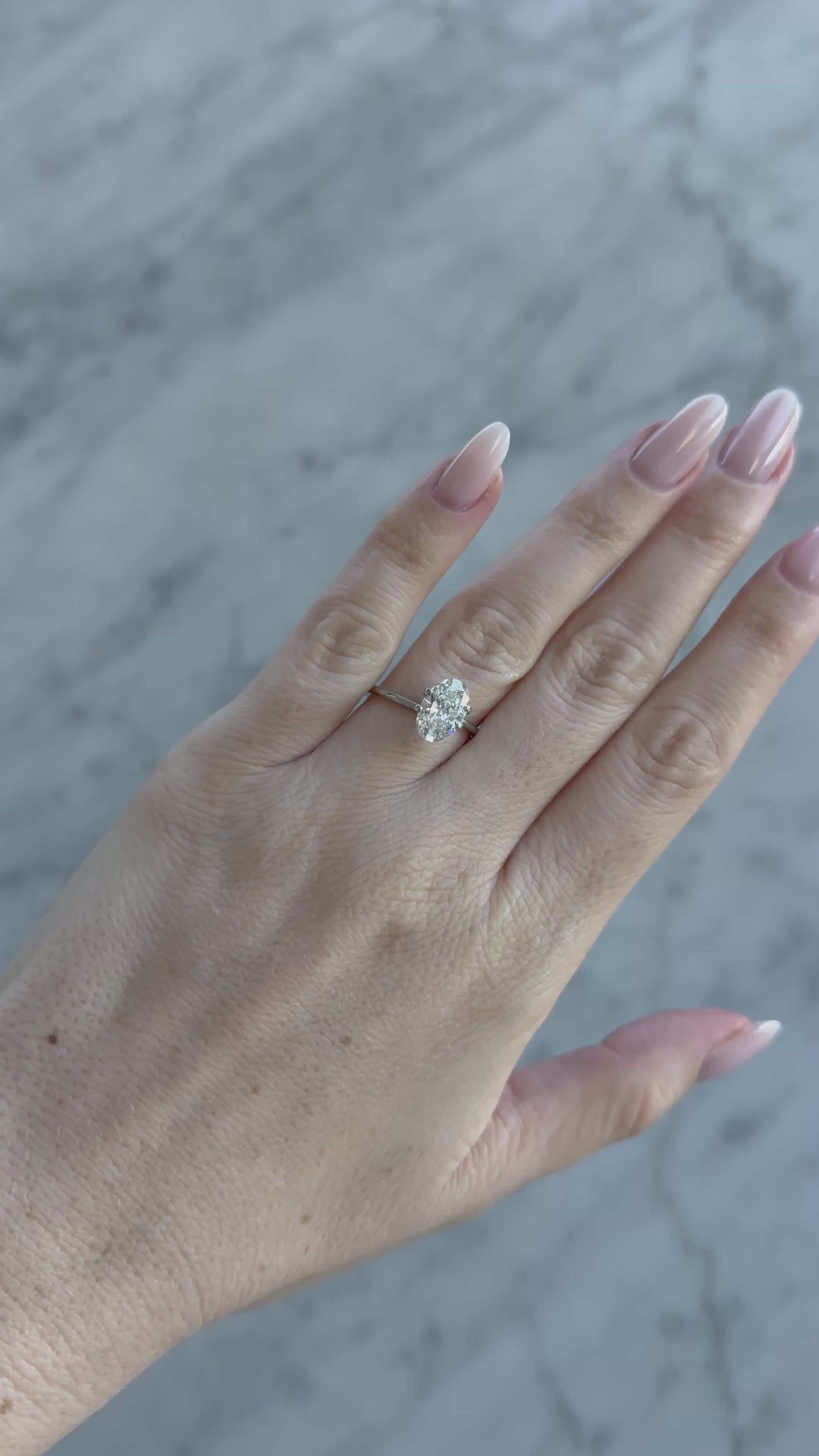 Oval | 2.03ct F VVS2 | 1.51 ratio | IGI Certified LG735592905 | OV203