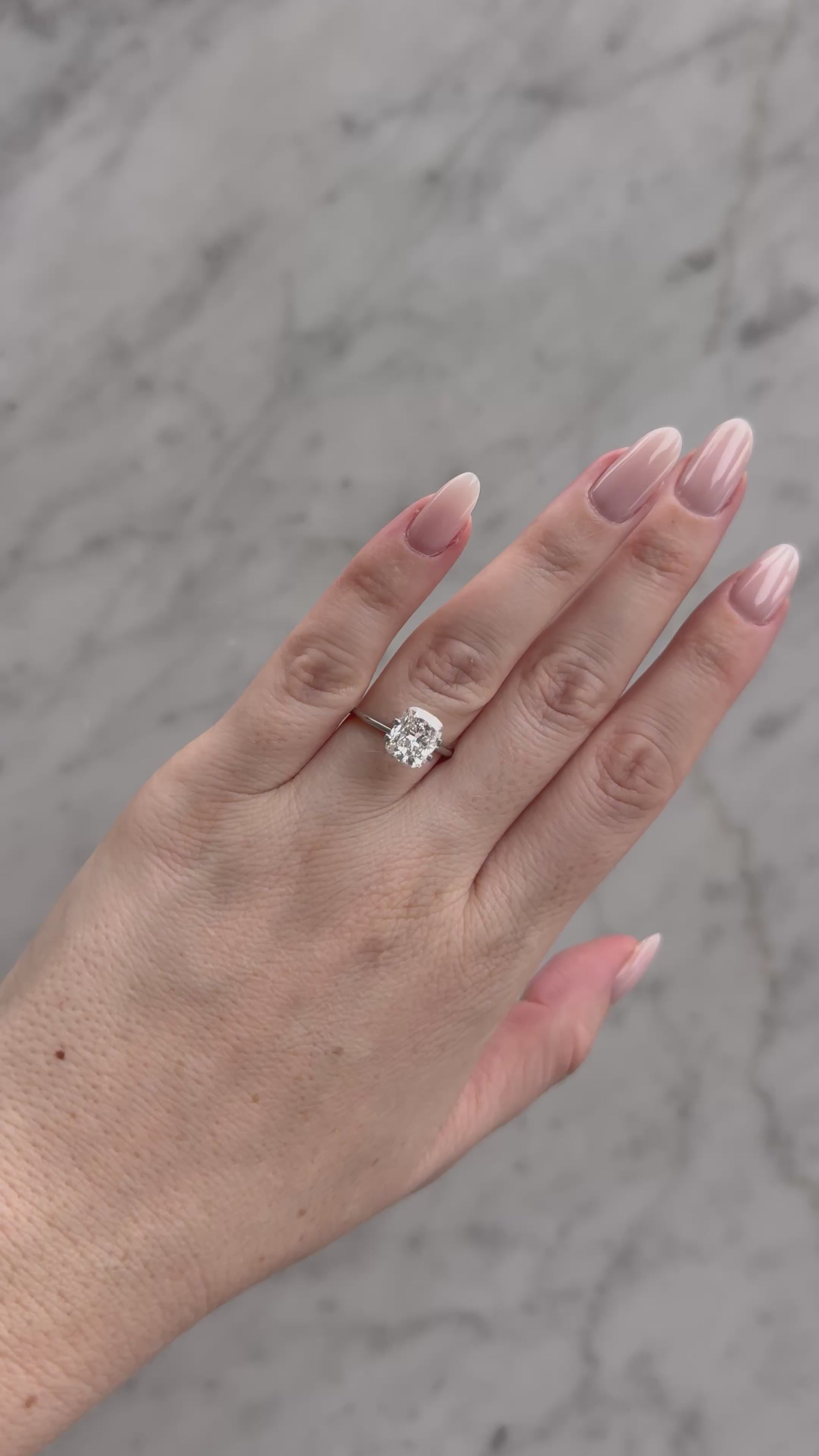 Cushion | 3.07ct E VVS2 | 1.2 ratio | LG715571952 | CU33072