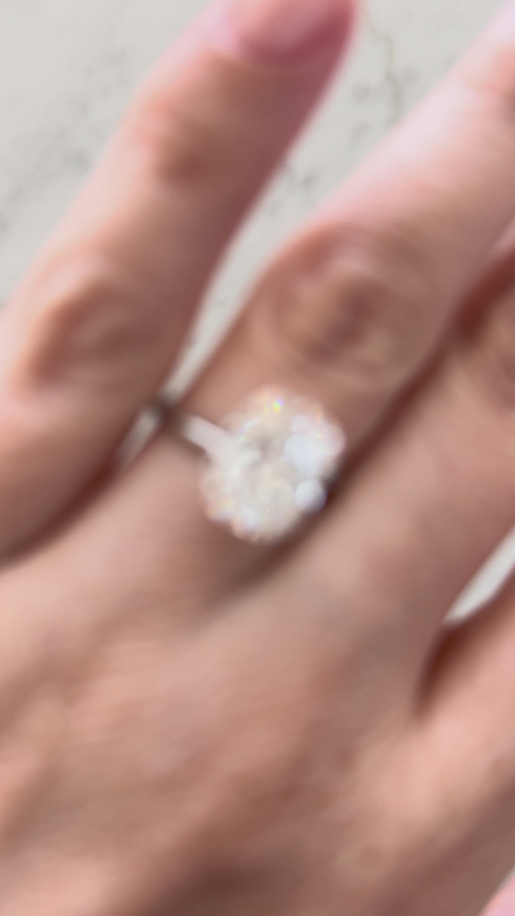 Cushion | 3.10ct VVS2 E | 1.32 ratio | IGI Certified 810625175