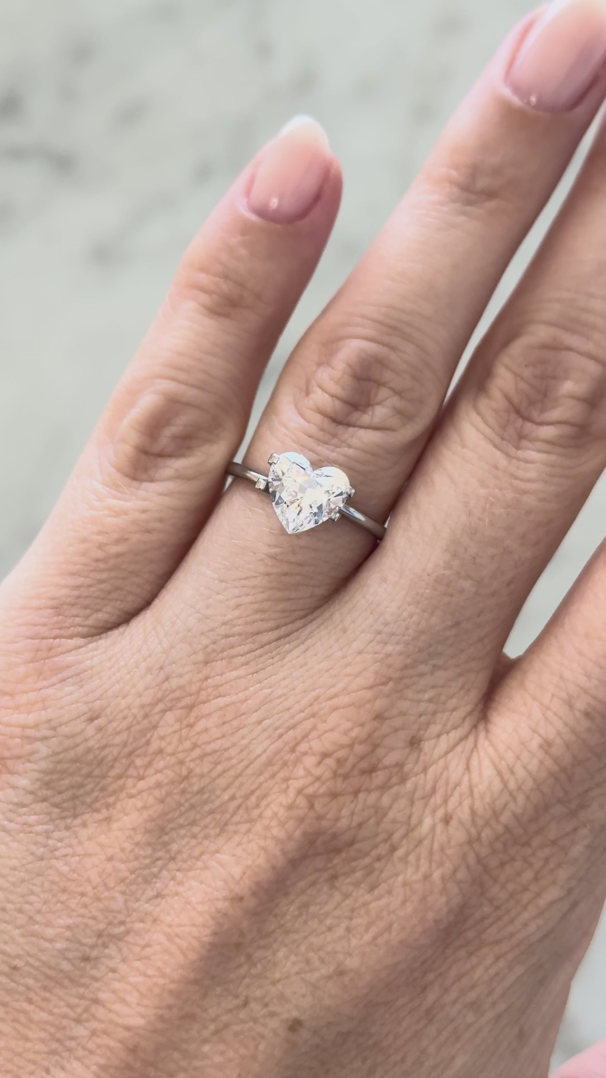 Heart | 2.02ct VS1 D | 1.06 ratio | IGI Certified 782691135