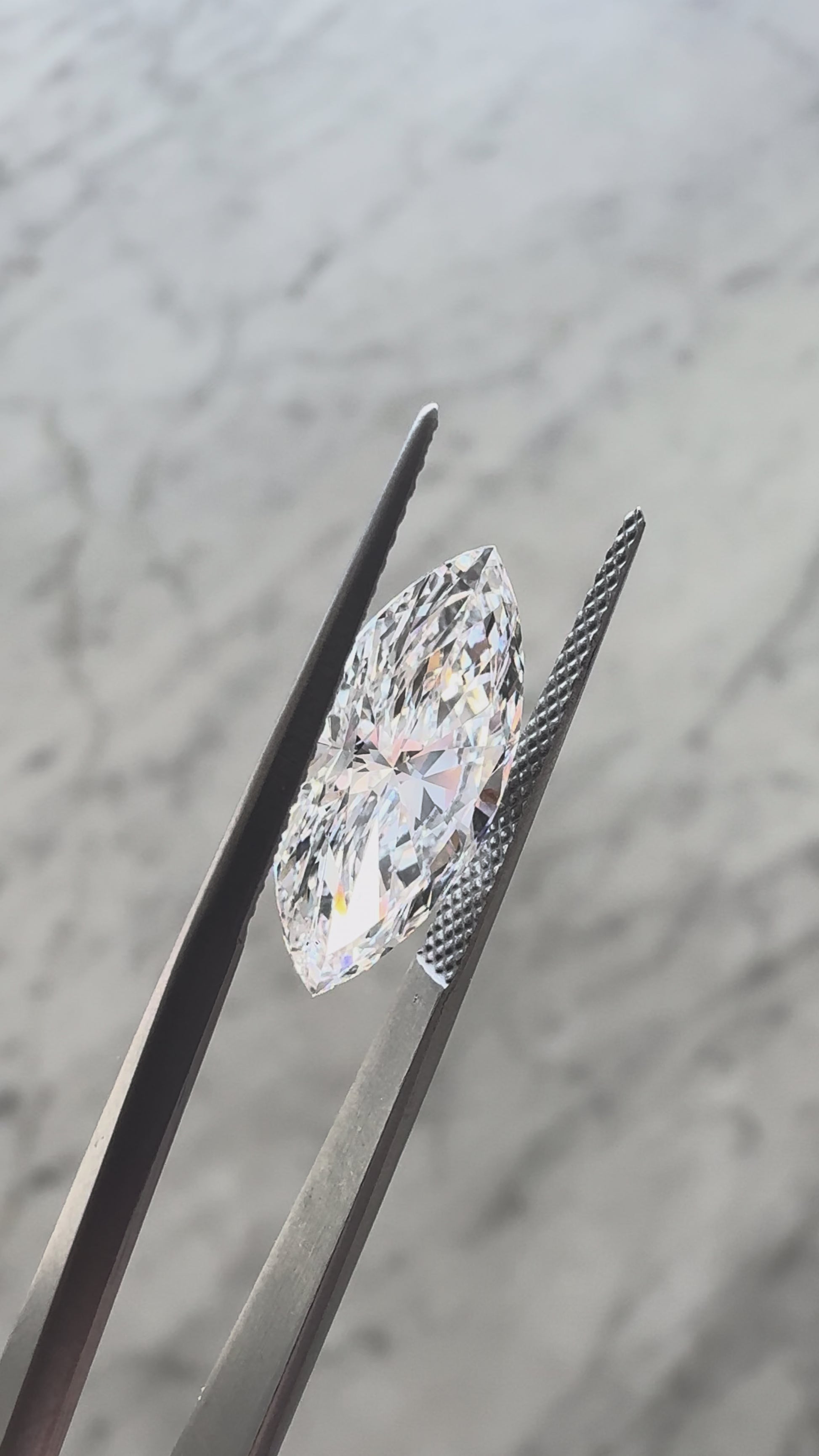 Marquise | 4.09ct D VS2 | 2.09 ratio | IGI Certified LG698545847