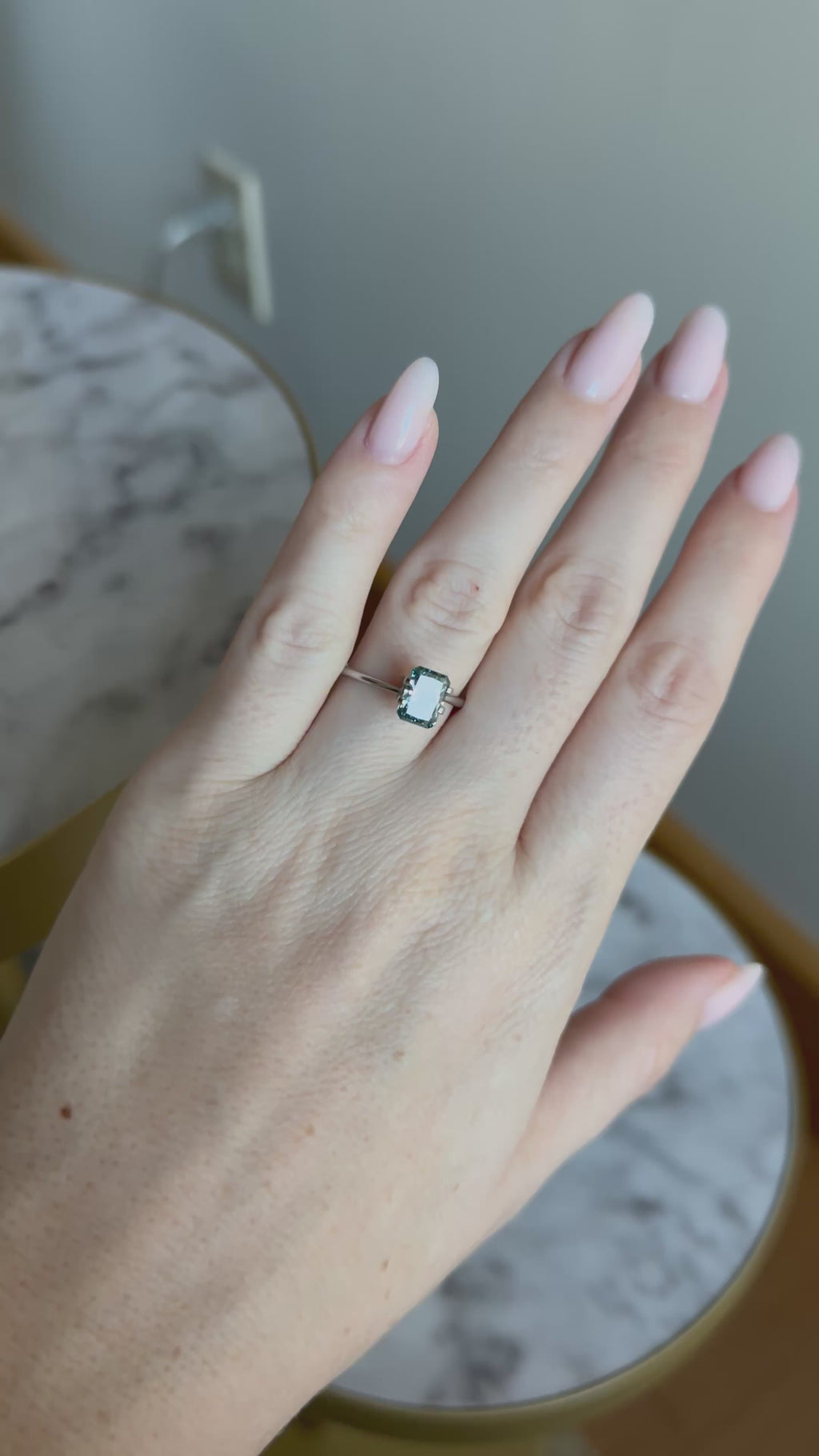 Radiant | 1.69ct Fancy Vivid Blue VVS2 | 1.39 ratio | 675575271 | FRAD169