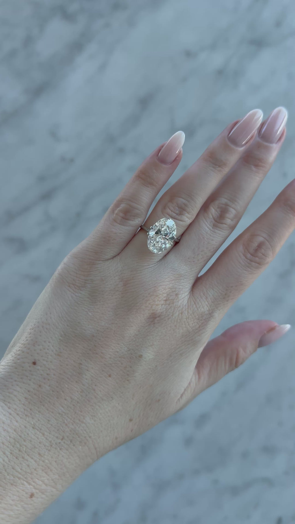 Oval | 7.01ct F VS1 | 1.48 ratio | IGI Certified 637473140 | OV701