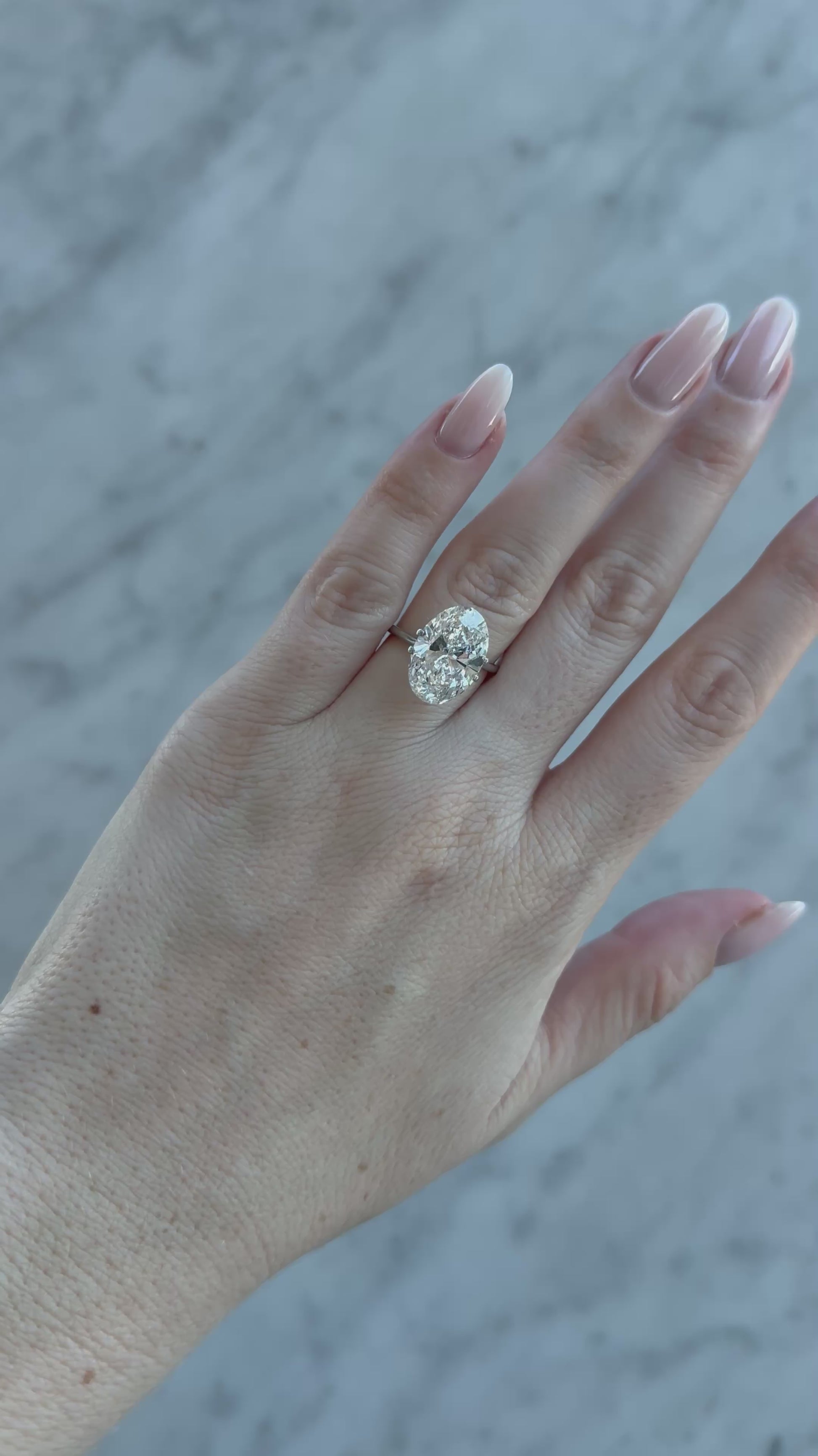 Oval | 7.01ct F VS1 | 1.48 ratio | IGI Certified 637473140 | OV701