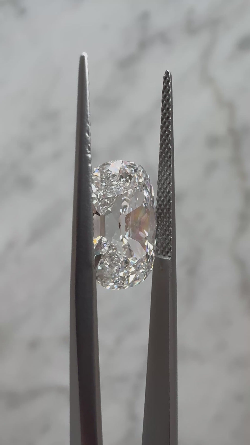 Old Mine Cushion | 4.09ct D VS2 | 1.49 ratio | LG743548633 | OM409