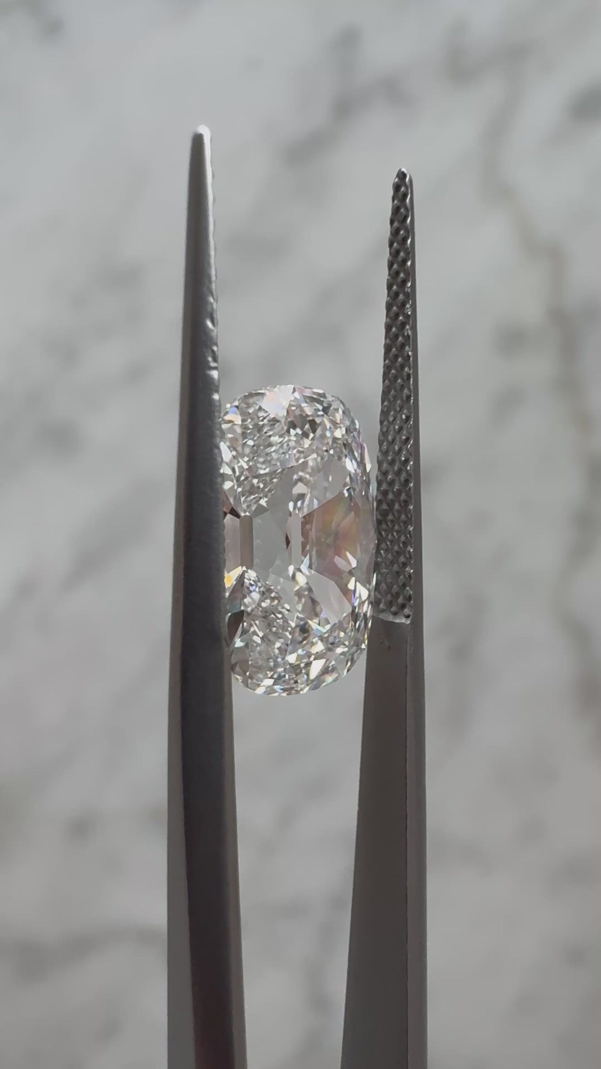 Old Mine Cushion | 4.09ct D VS2 | 1.49 ratio | LG743548633 | OM409