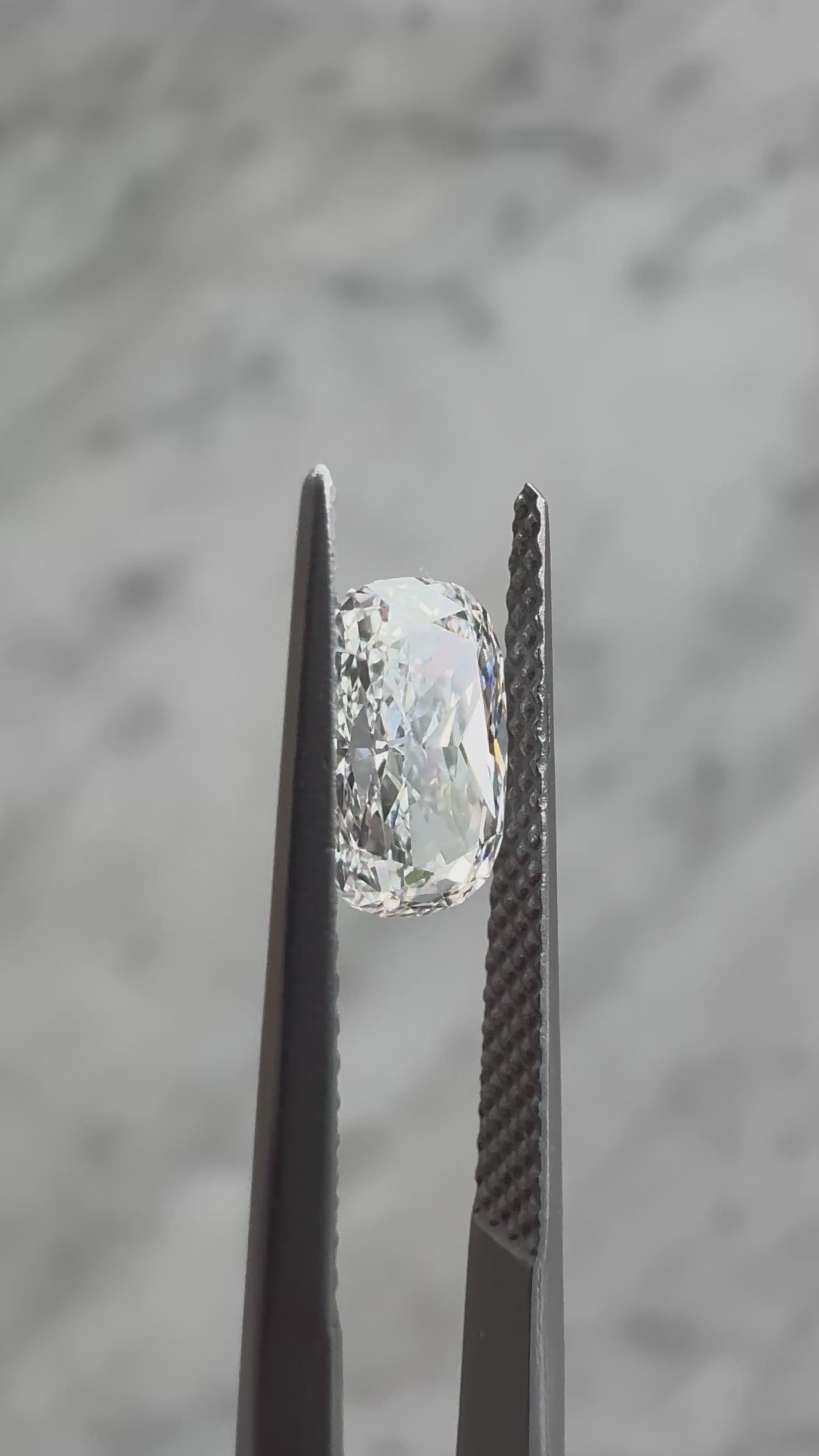 Cushion | 1.21ct D VVS2 | 1.5 ratio | IGI Certified LG712561702 | CU121