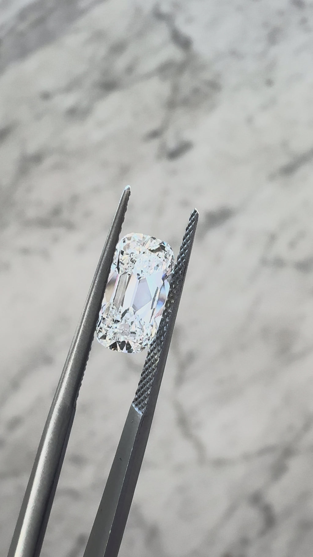 Old Mine Cut | 2.01ct F VS1 | 1.68 ratio | IGI Certified LG774601055