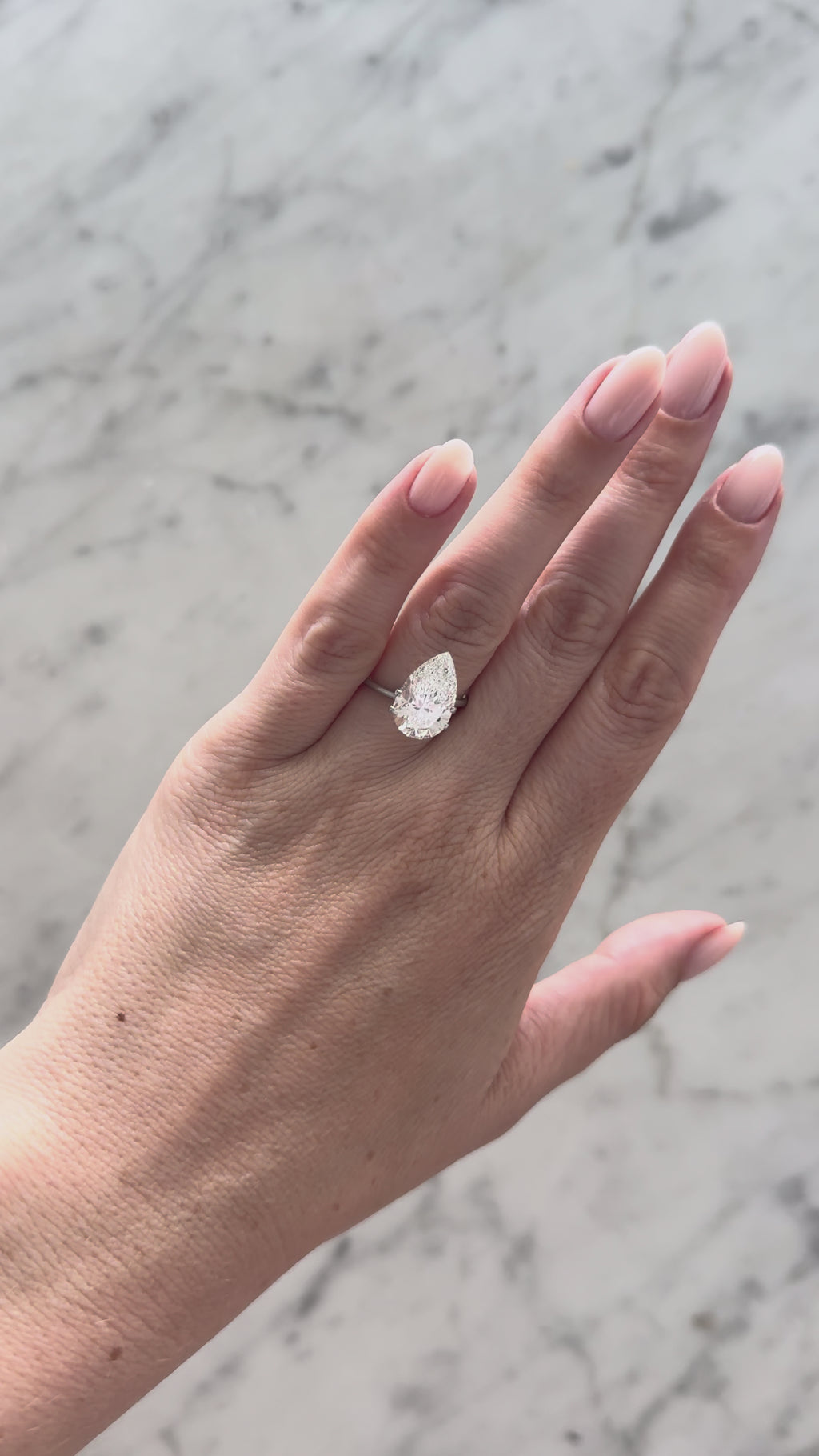 Pear | 5.22ct F VS1 | 1.60 ratio | IGI Certified LG793649981