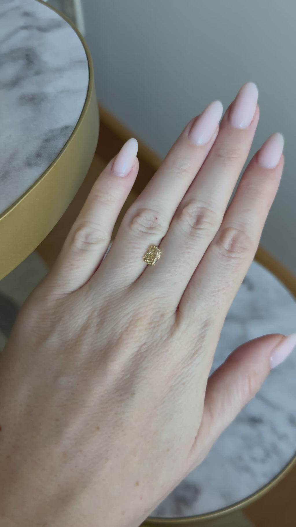 Radiant | 1.3ct Fancy Yellowish Yellow VS1 | 1.47 ratio | 660447415 | FRAD130